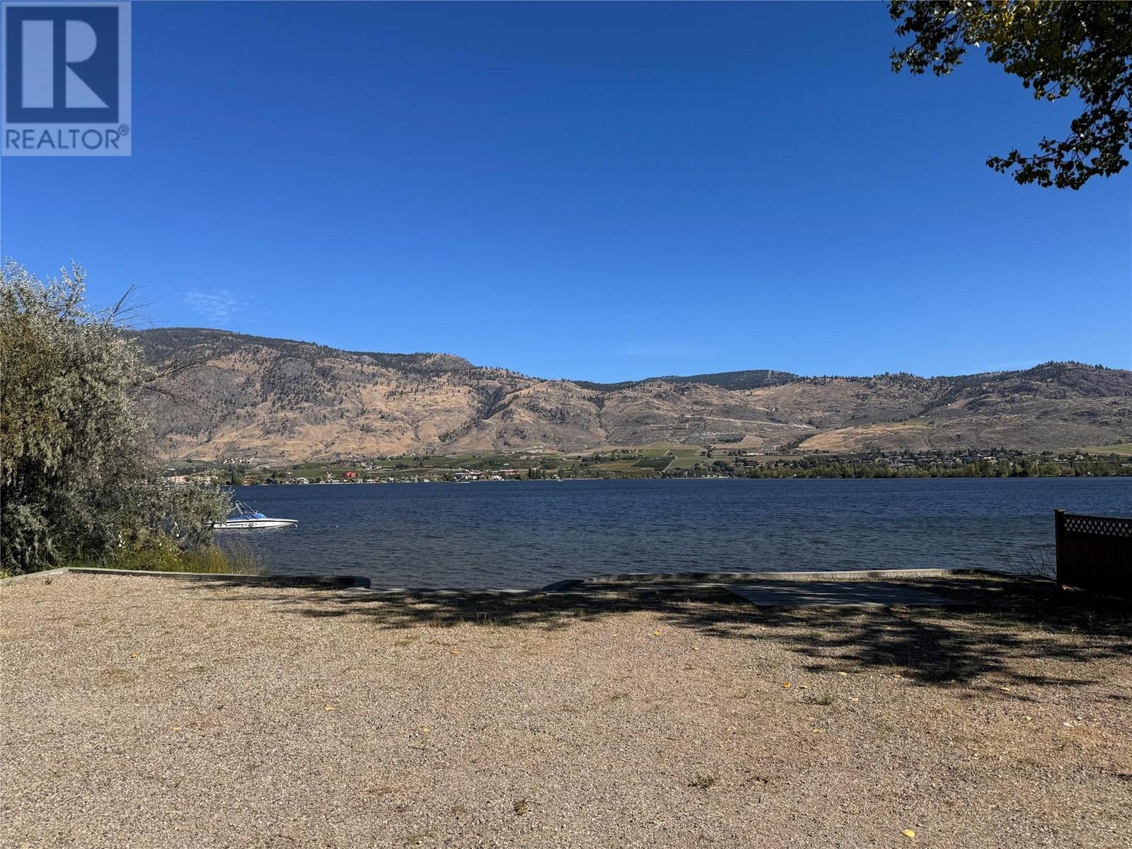 4025 Oleander Drive, Osoyoos, British Columbia  V0H 1V1 - Photo 5 - 10342082