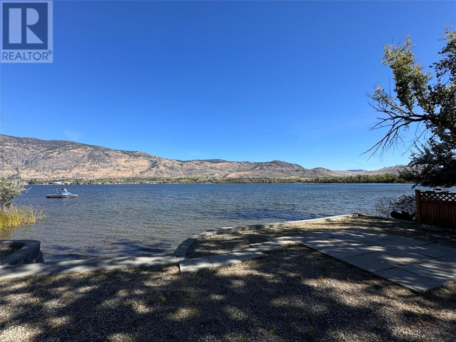 4025 Oleander Drive, Osoyoos, British Columbia  V0H 1V1 - Photo 6 - 10342082