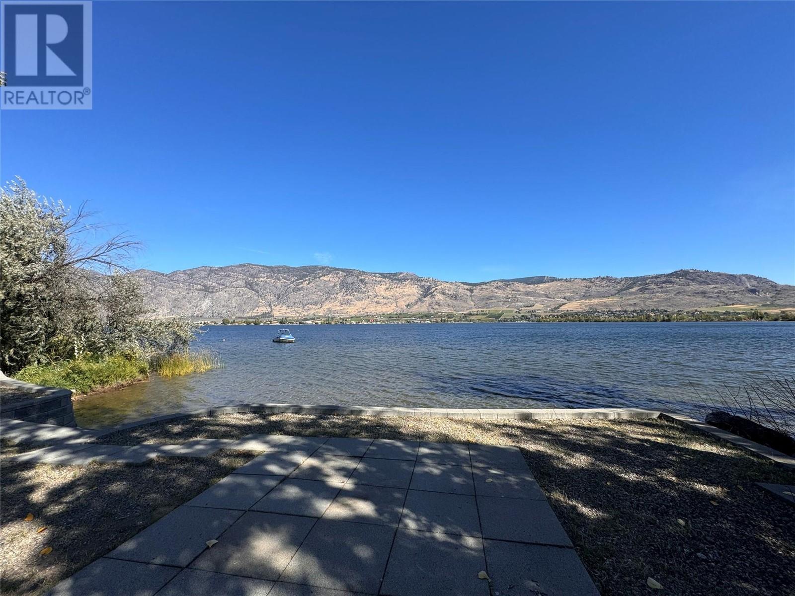 4025 Oleander Drive, Osoyoos, British Columbia  V0H 1V1 - Photo 7 - 10342082