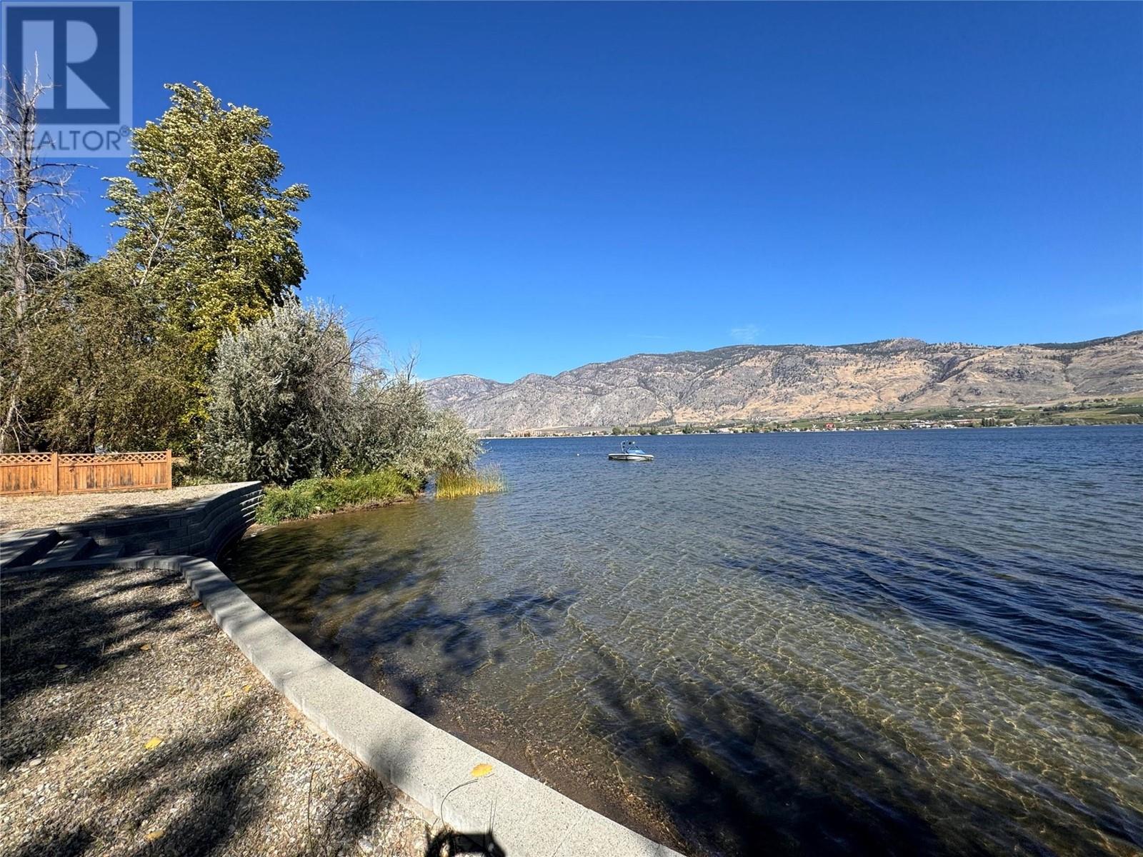 4025 Oleander Drive, Osoyoos, British Columbia  V0H 1V1 - Photo 8 - 10342082