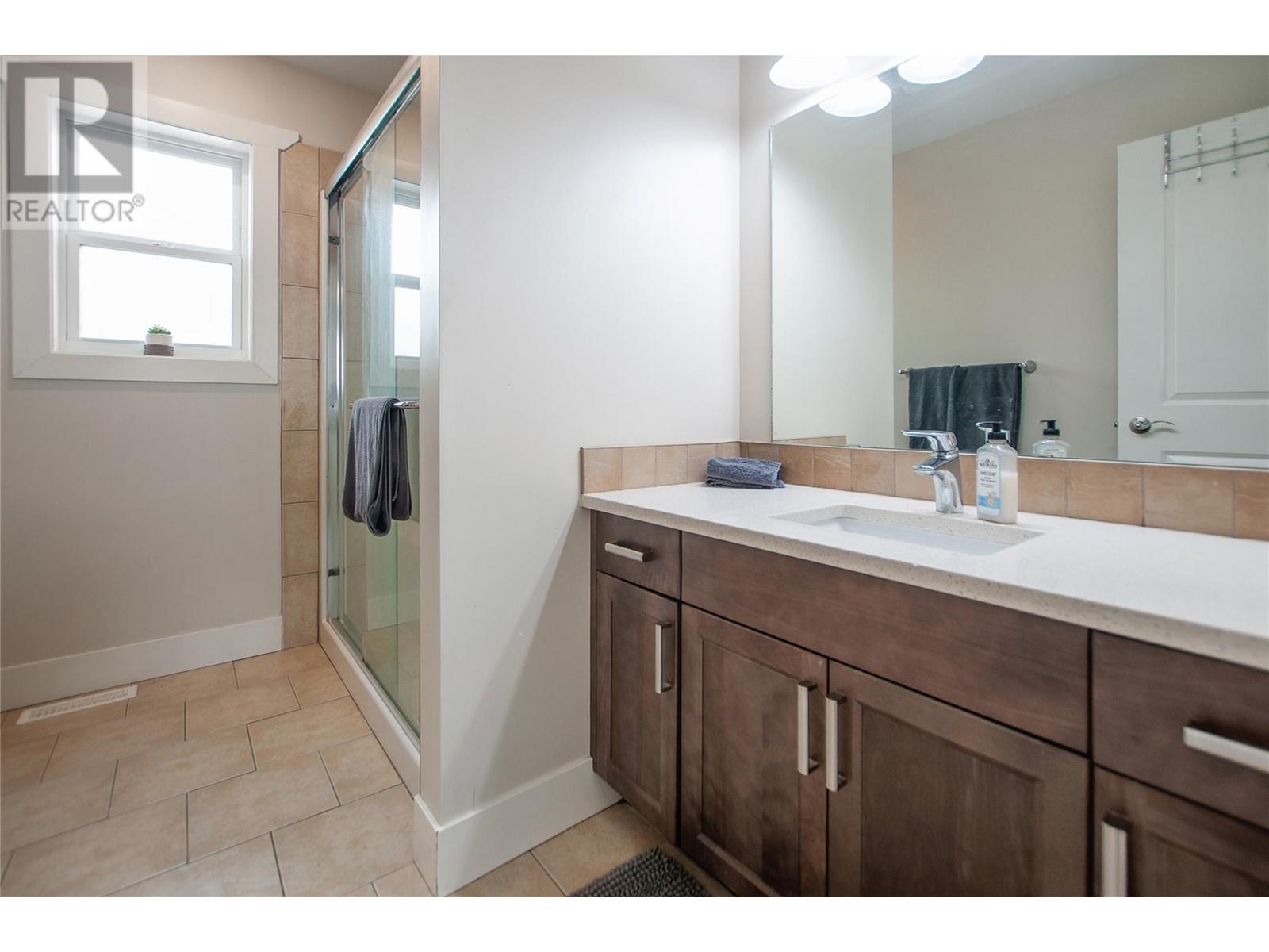 242 Van Horne Street Unit# 102, Penticton, British Columbia  V2A 4K4 - Photo 12 - 10341779