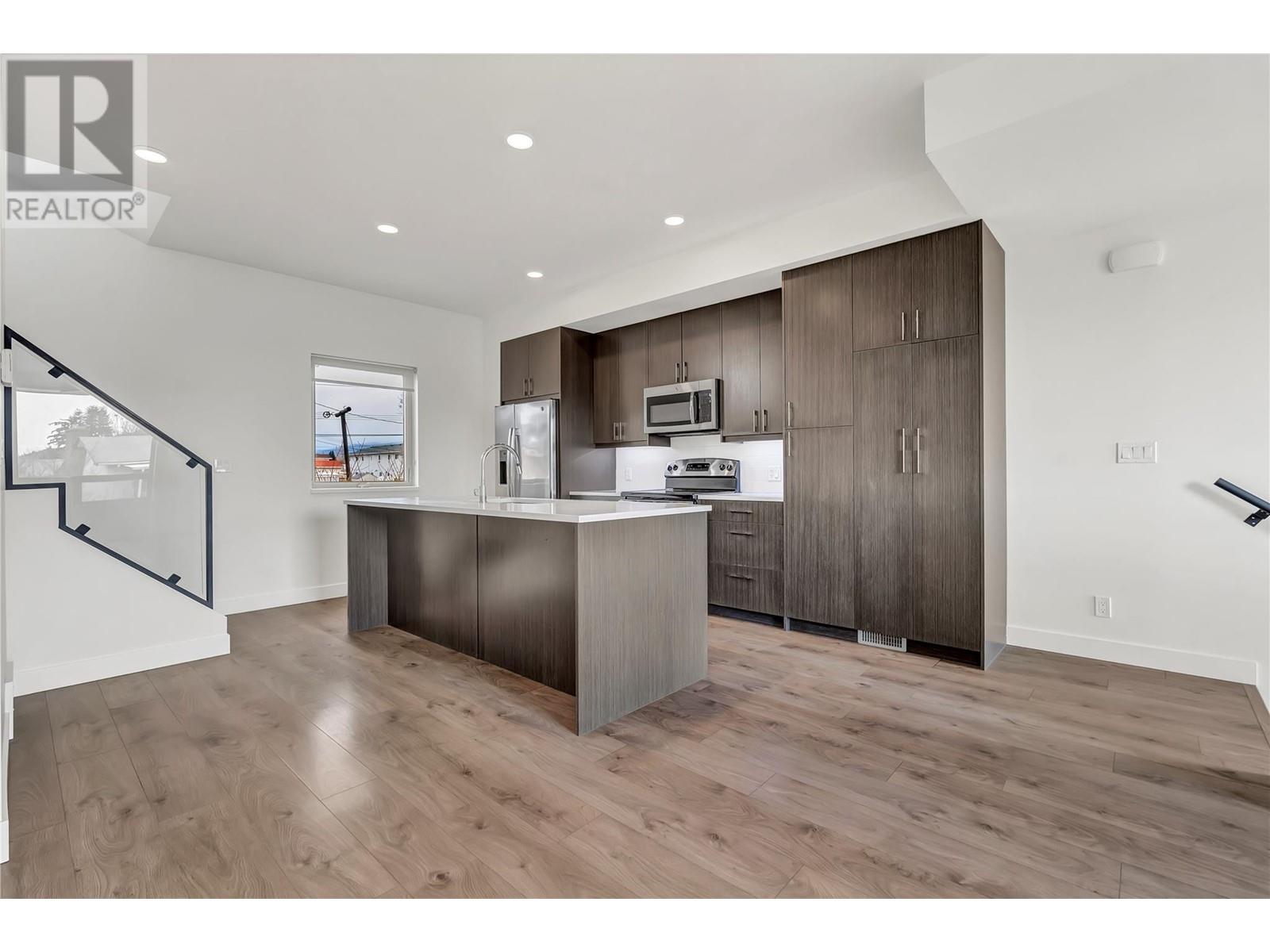 2922 Wilson Street Unit# 105, Penticton, British Columbia  V2A 6H5 - Photo 2 - 10341851