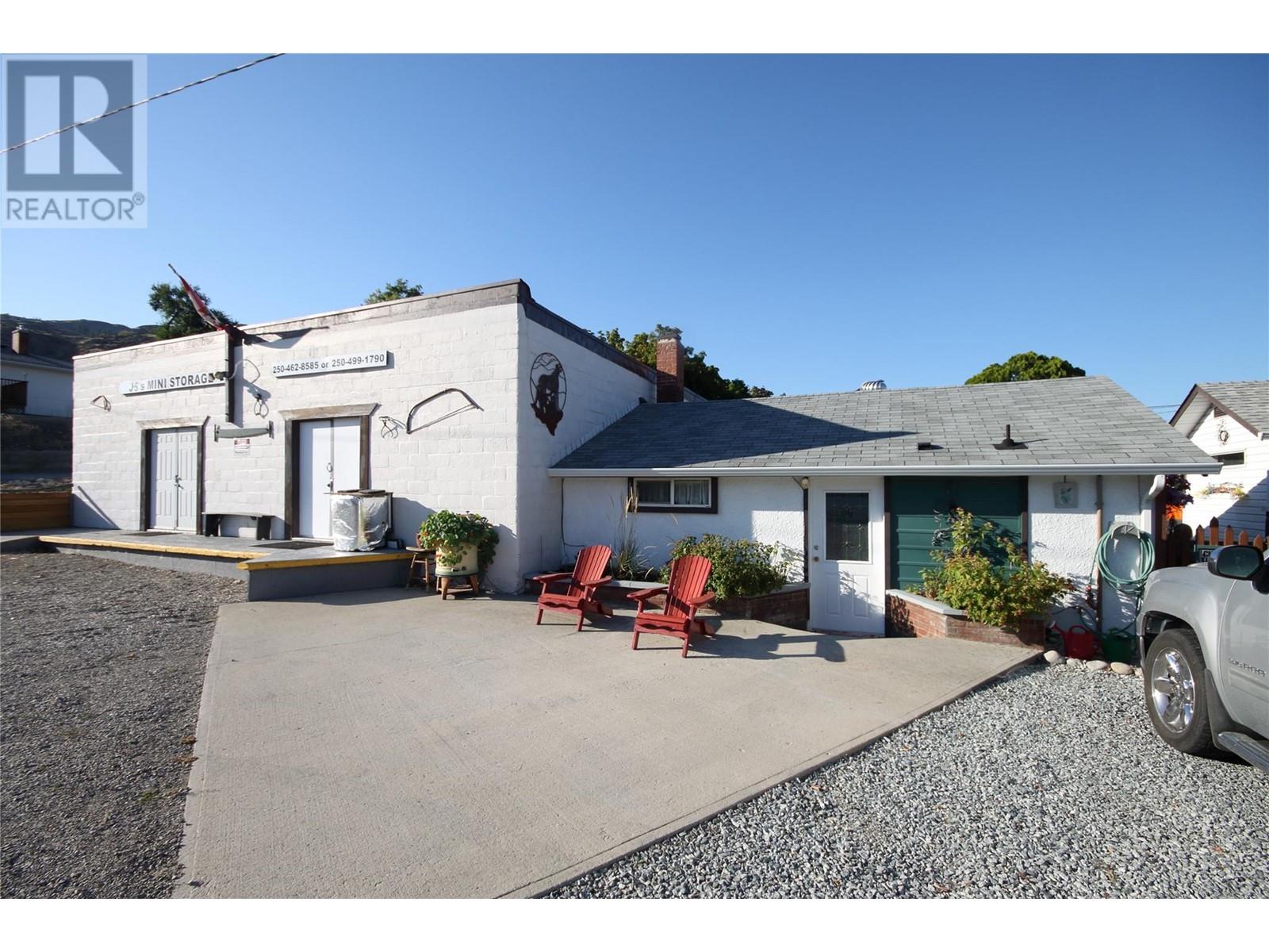 472 Veterans Ave Avenue, Oliver, British Columbia  V0H 1T0 - Photo 3 - 10341749