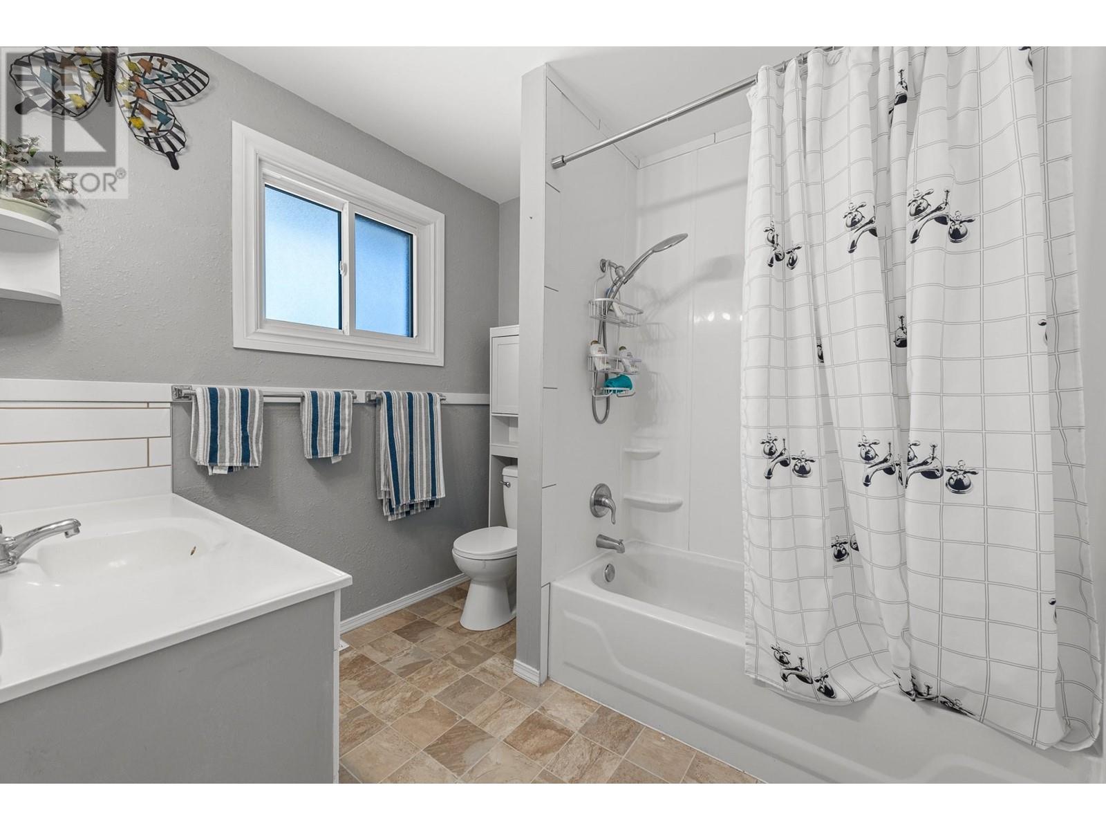 6462 Haven Street, Oliver, British Columbia  V0H 1T0 - Photo 11 - 10342204