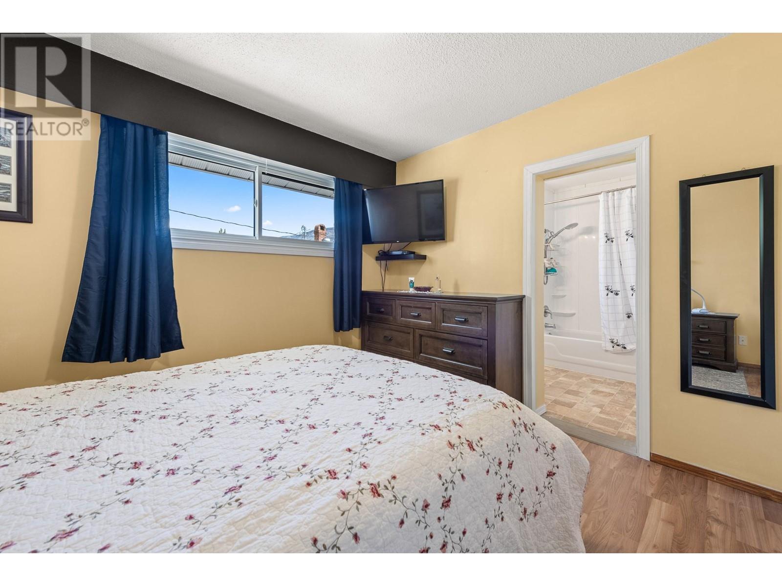 6462 Haven Street, Oliver, British Columbia  V0H 1T0 - Photo 13 - 10342204