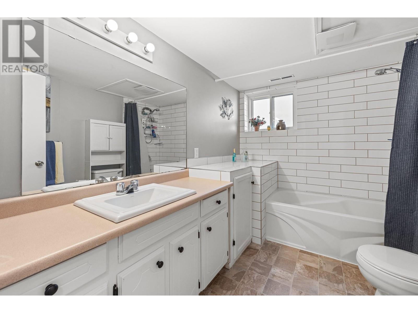 6462 Haven Street, Oliver, British Columbia  V0H 1T0 - Photo 17 - 10342204