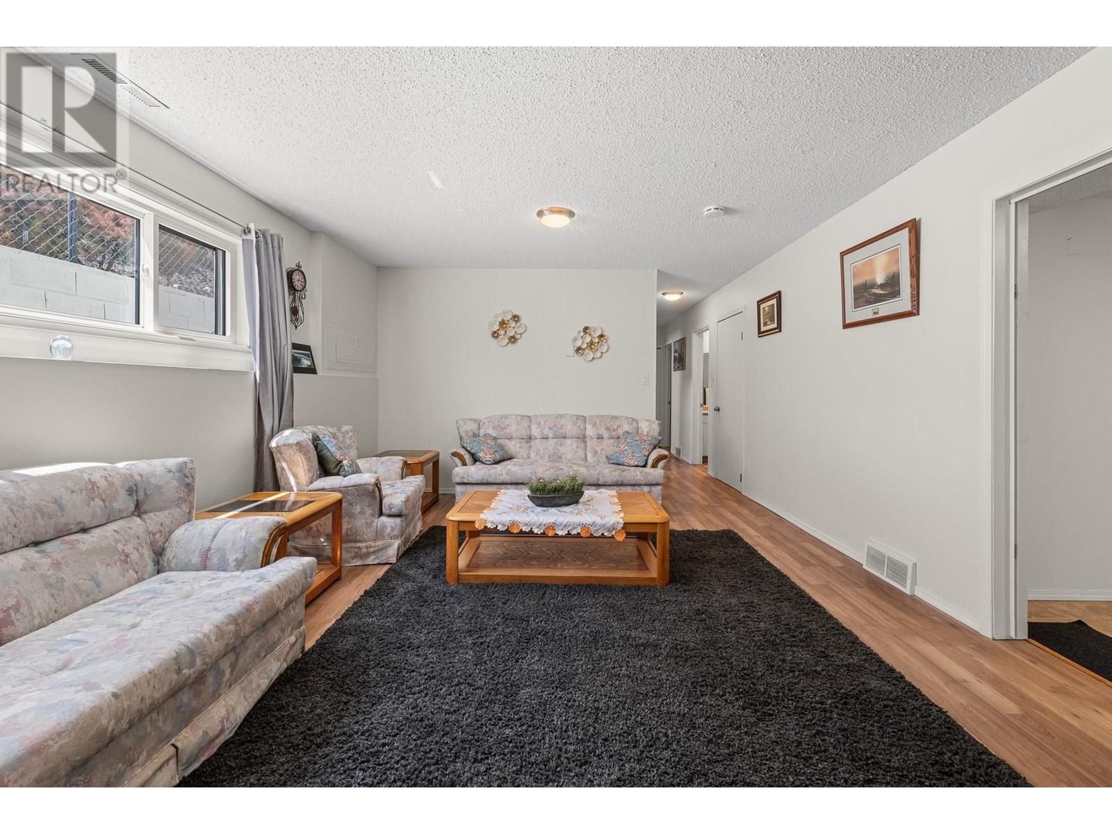 6462 Haven Street, Oliver, British Columbia  V0H 1T0 - Photo 19 - 10342204