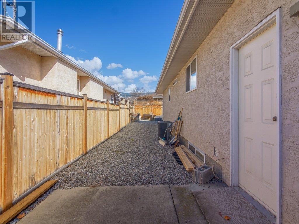 1768 Quebec Street, Penticton, British Columbia  V2A 6E1 - Photo 33 - 10342241