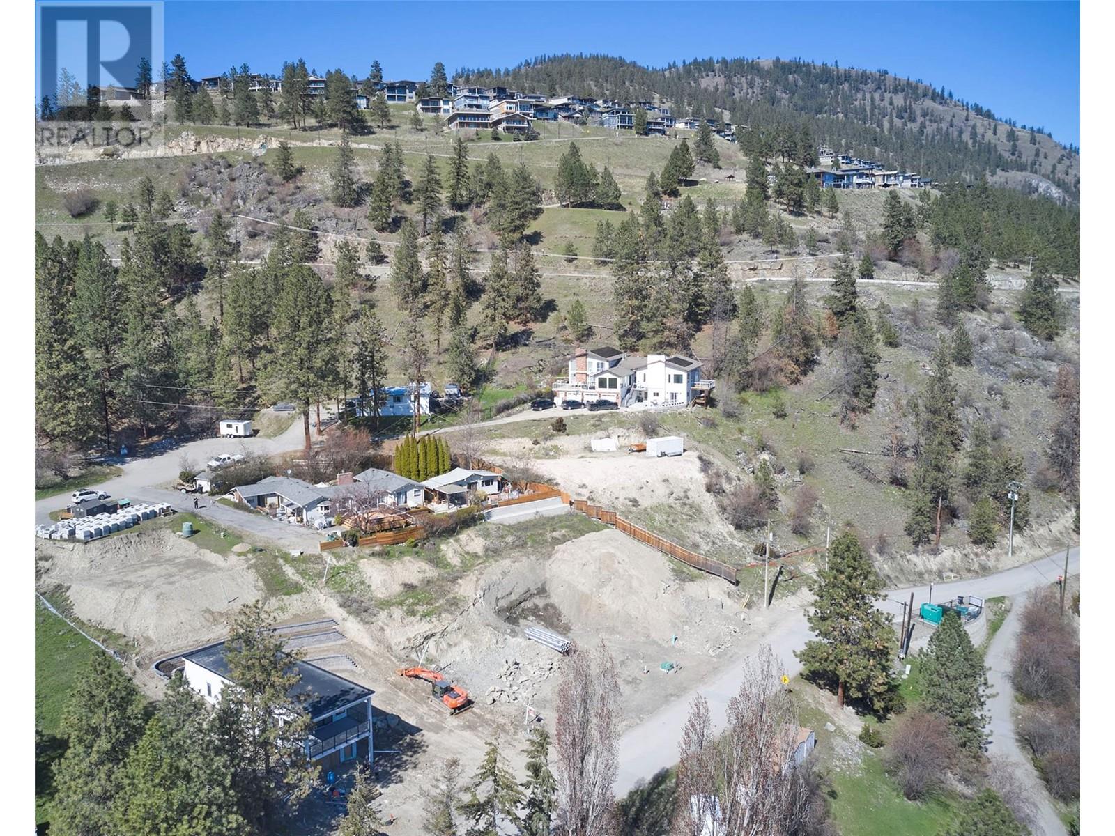 8803 Adventure Bay Road, Vernon, British Columbia  V1H 1E1 - Photo 6 - 10342108