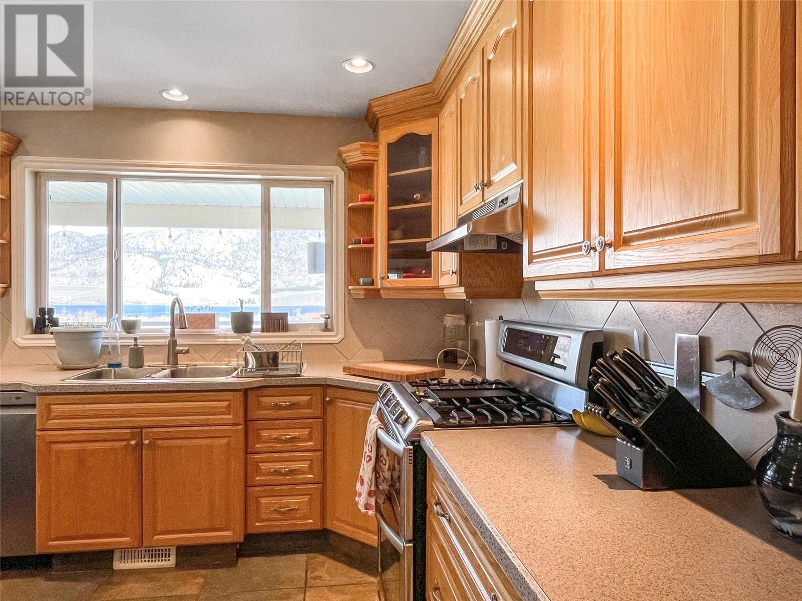 11629 97th Highway, Osoyoos, British Columbia  V0H 1V2 - Photo 22 - 10341911