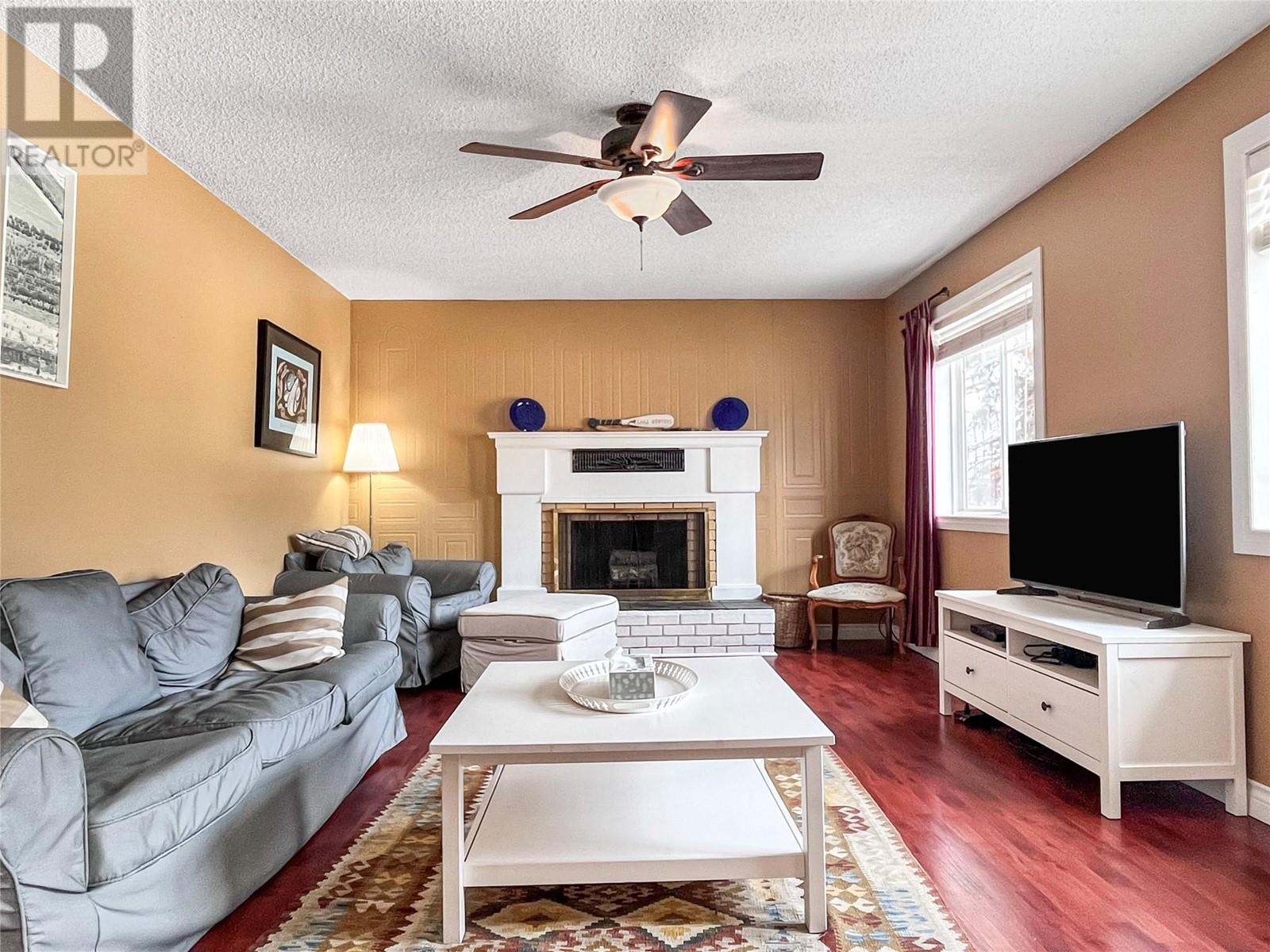 8404 Gala Crescent, Osoyoos, British Columbia  V0H 1V2 - Photo 11 - 10340875