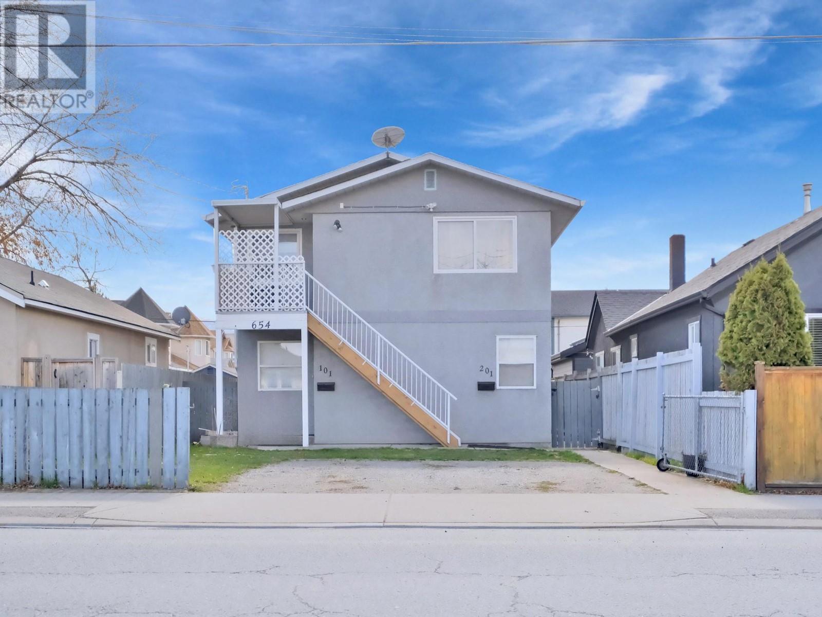 654 Wade Avenue W Unit# #101 & #102, Penticton, British Columbia  V2A 1V7 - Photo 1 - 10342324
