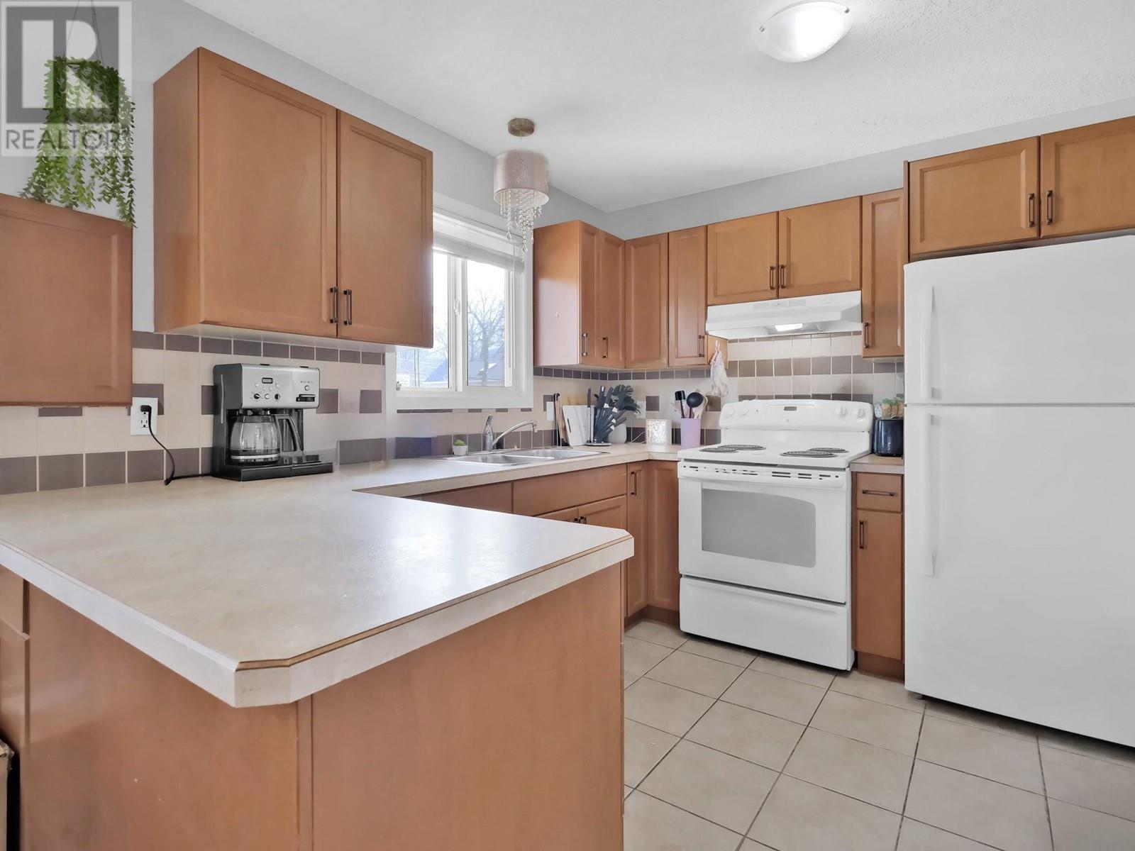 654 Wade Avenue W Unit# #101 & #102, Penticton, British Columbia  V2A 1V7 - Photo 11 - 10342324
