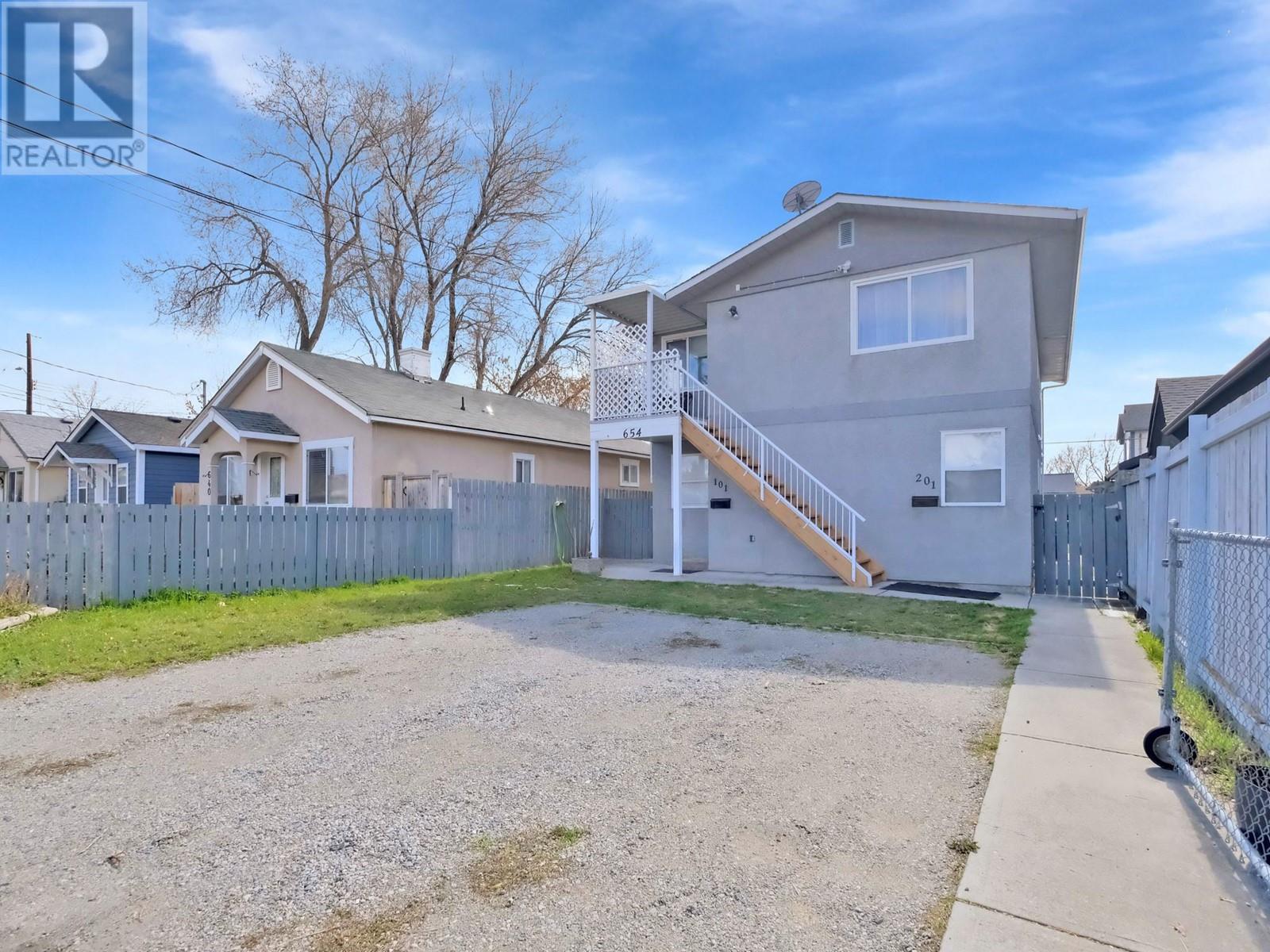 654 Wade Avenue W Unit# #101 & #102, Penticton, British Columbia  V2A 1V7 - Photo 2 - 10342324