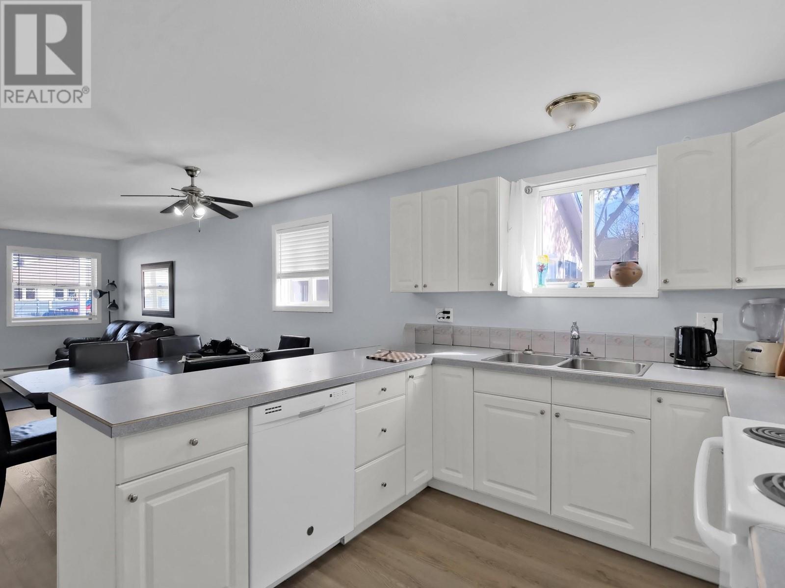 654 Wade Avenue W Unit# #101 & #102, Penticton, British Columbia  V2A 1V7 - Photo 25 - 10342324