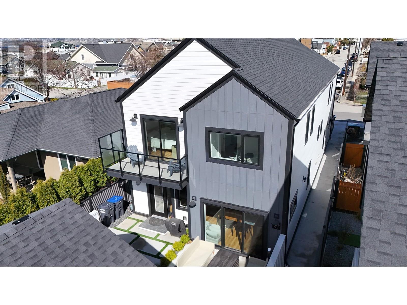163 Maple Street Unit# 102, Penticton, British Columbia  V2A 5V4 - Photo 1 - 10342030