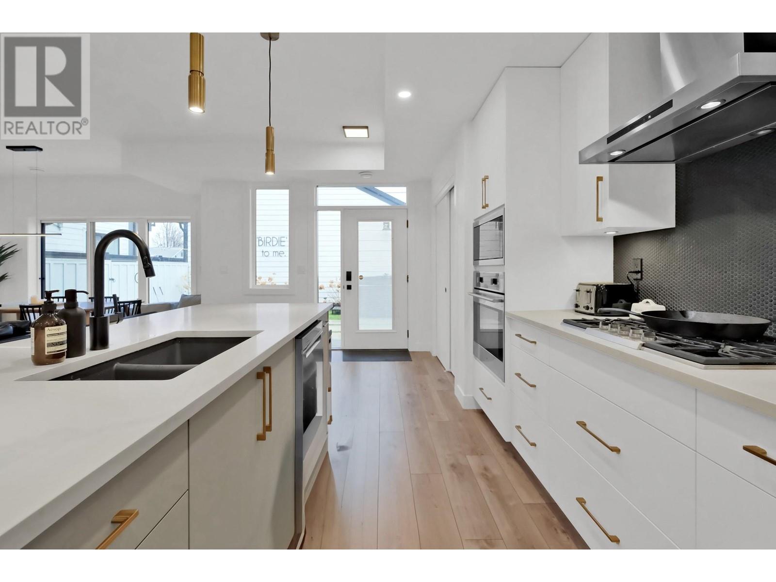 163 Maple Street Unit# 102, Penticton, British Columbia  V2A 5V4 - Photo 6 - 10342030