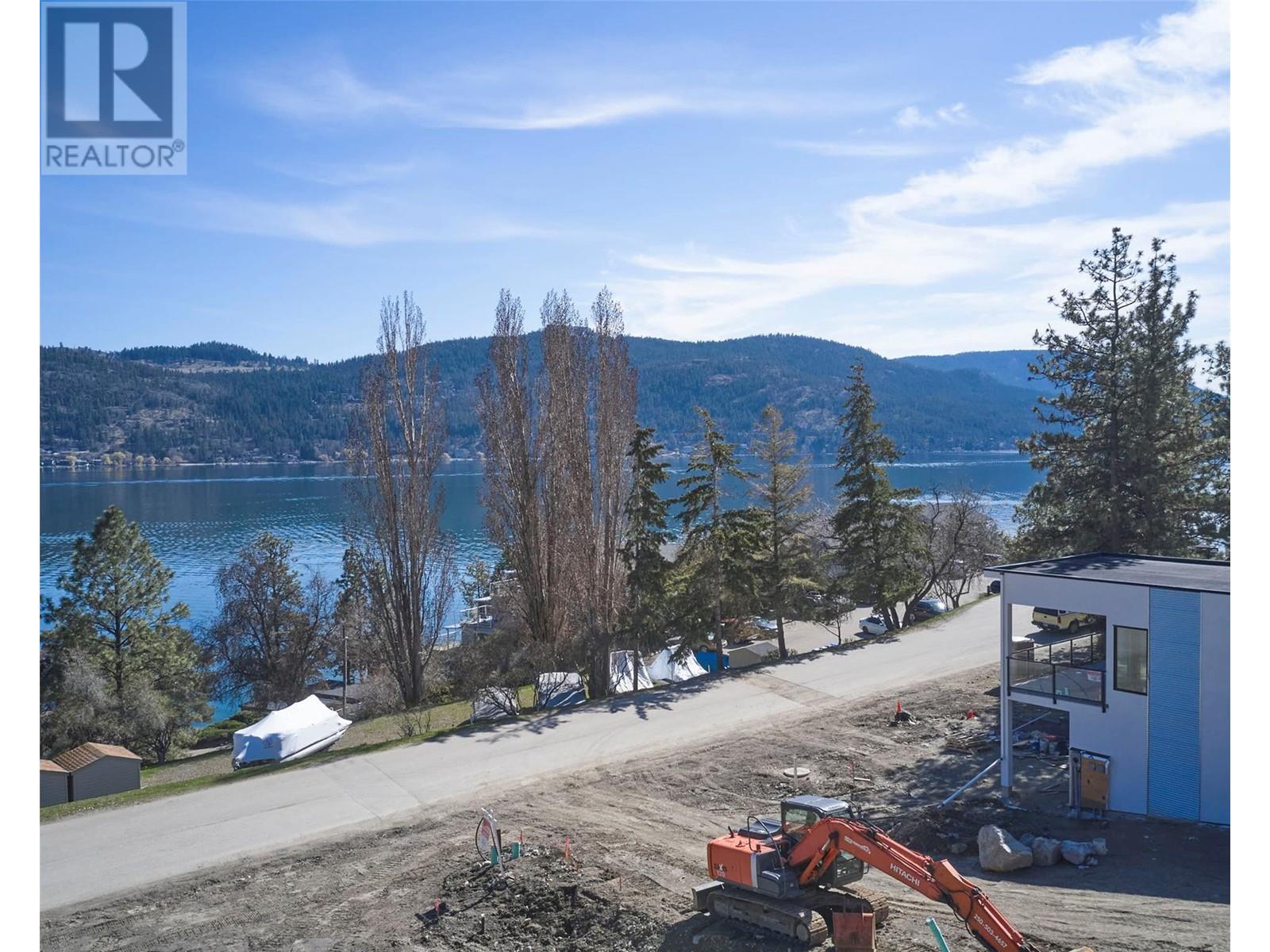 8805 Adventure Bay Road, Vernon, British Columbia  V1H 1E1 - Photo 11 - 10342318