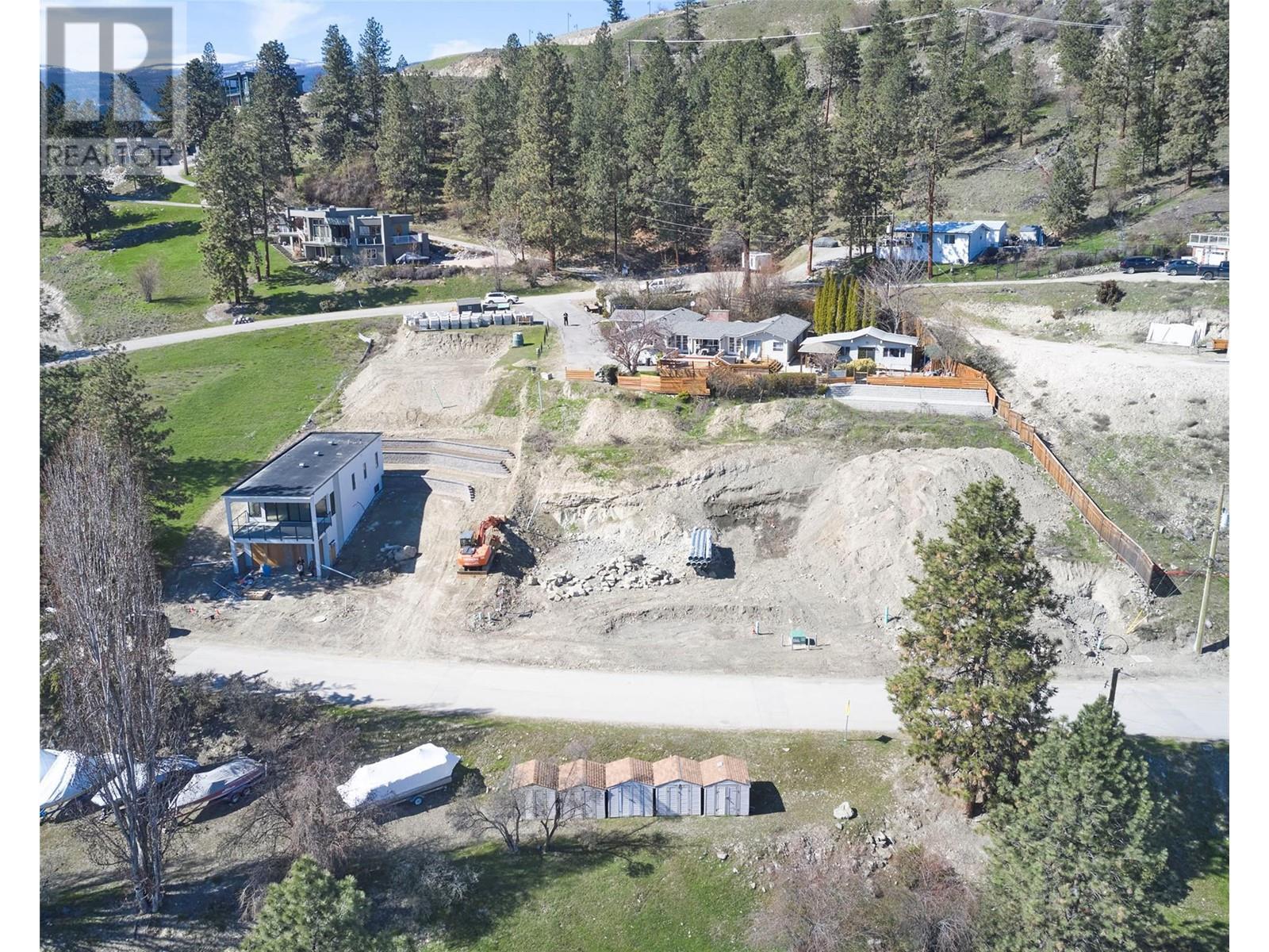 8805 Adventure Bay Road, Vernon, British Columbia  V1H 1E1 - Photo 5 - 10342318