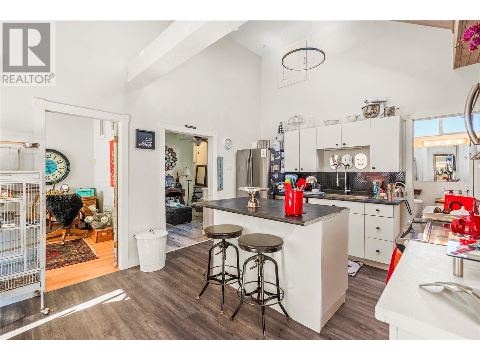 3408 33rd Avenue, Vernon, British Columbia  V1T 2P1 - Photo 5 - 10342315