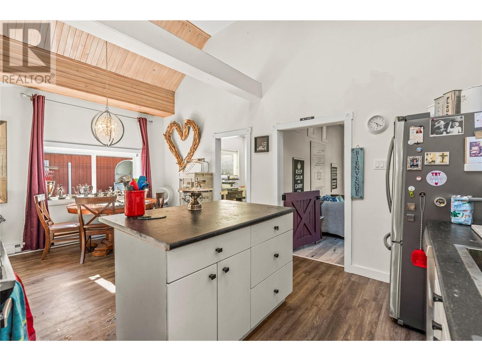 3408 33rd Avenue, Vernon, British Columbia  V1T 2P1 - Photo 8 - 10342315