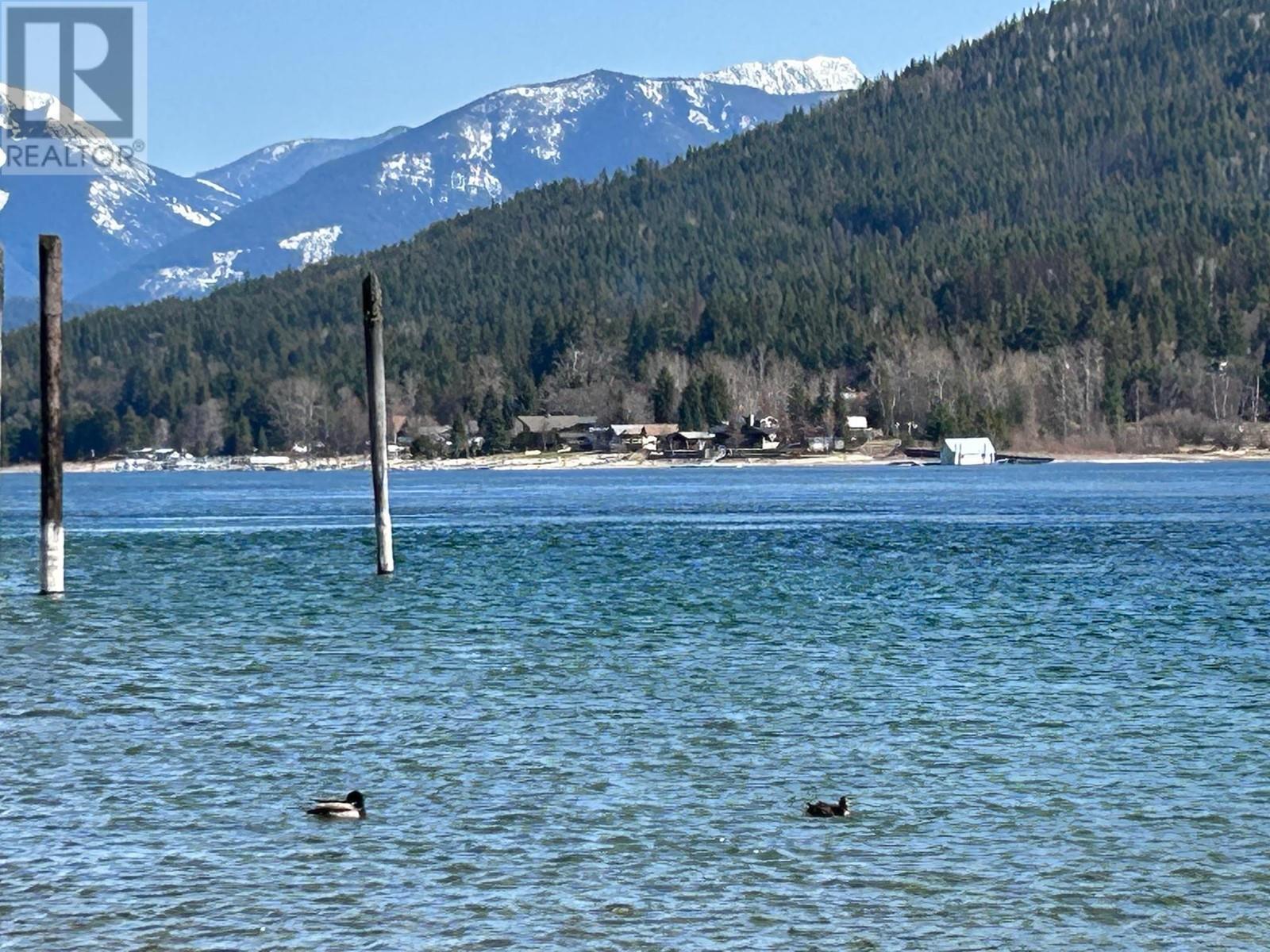 7416 3a Highway, Balfour, British Columbia  V1L 7E9 - Photo 15 - 10342217