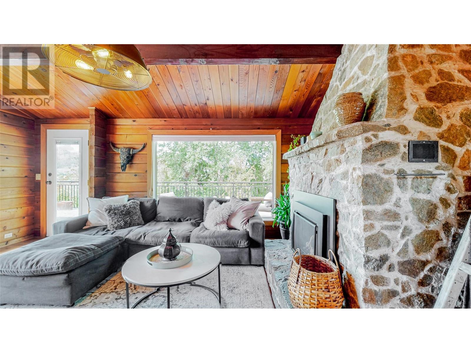 4613 41st Street, Osoyoos, British Columbia  V0H 1V6 - Photo 13 - 10342437