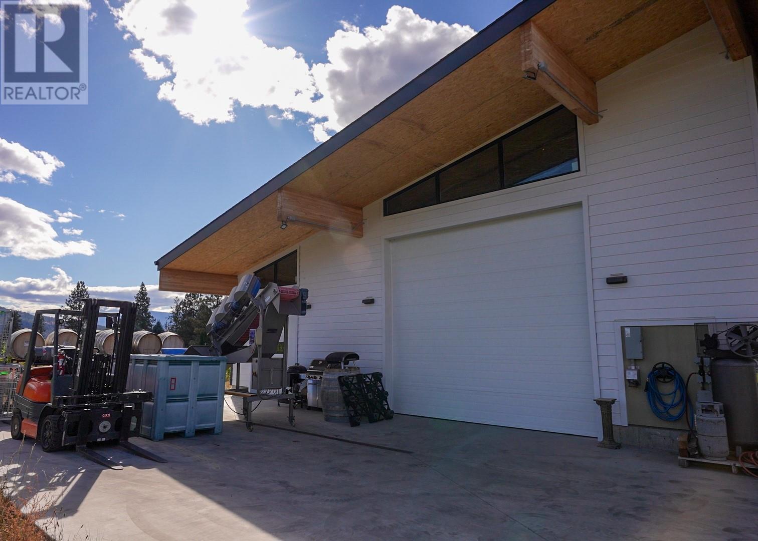 4112 Mclean Creek Road, Okanagan Falls, British Columbia  V0H 1R1 - Photo 4 - 10340849