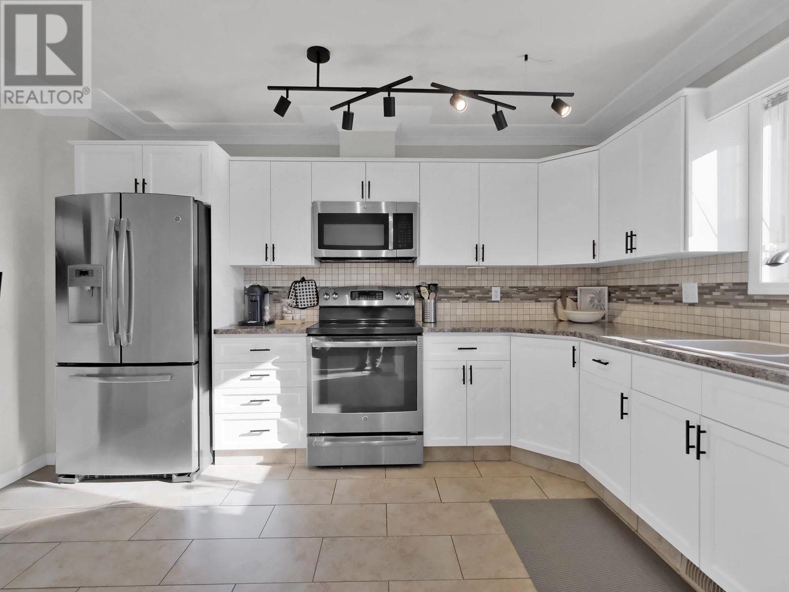 142 Preston Avenue Unit# 103, Penticton, British Columbia  V2A 2K2 - Photo 12 - 10342498