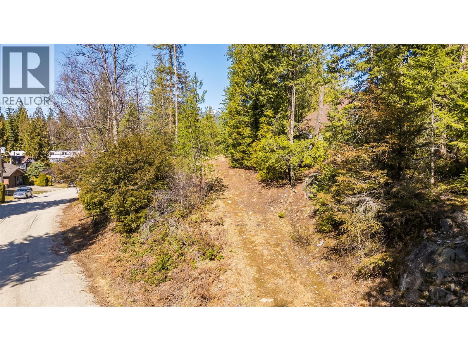 1428 Meadowbrook Drive, Castlegar, British Columbia  V1N 3L9 - Photo 4 - 10342477