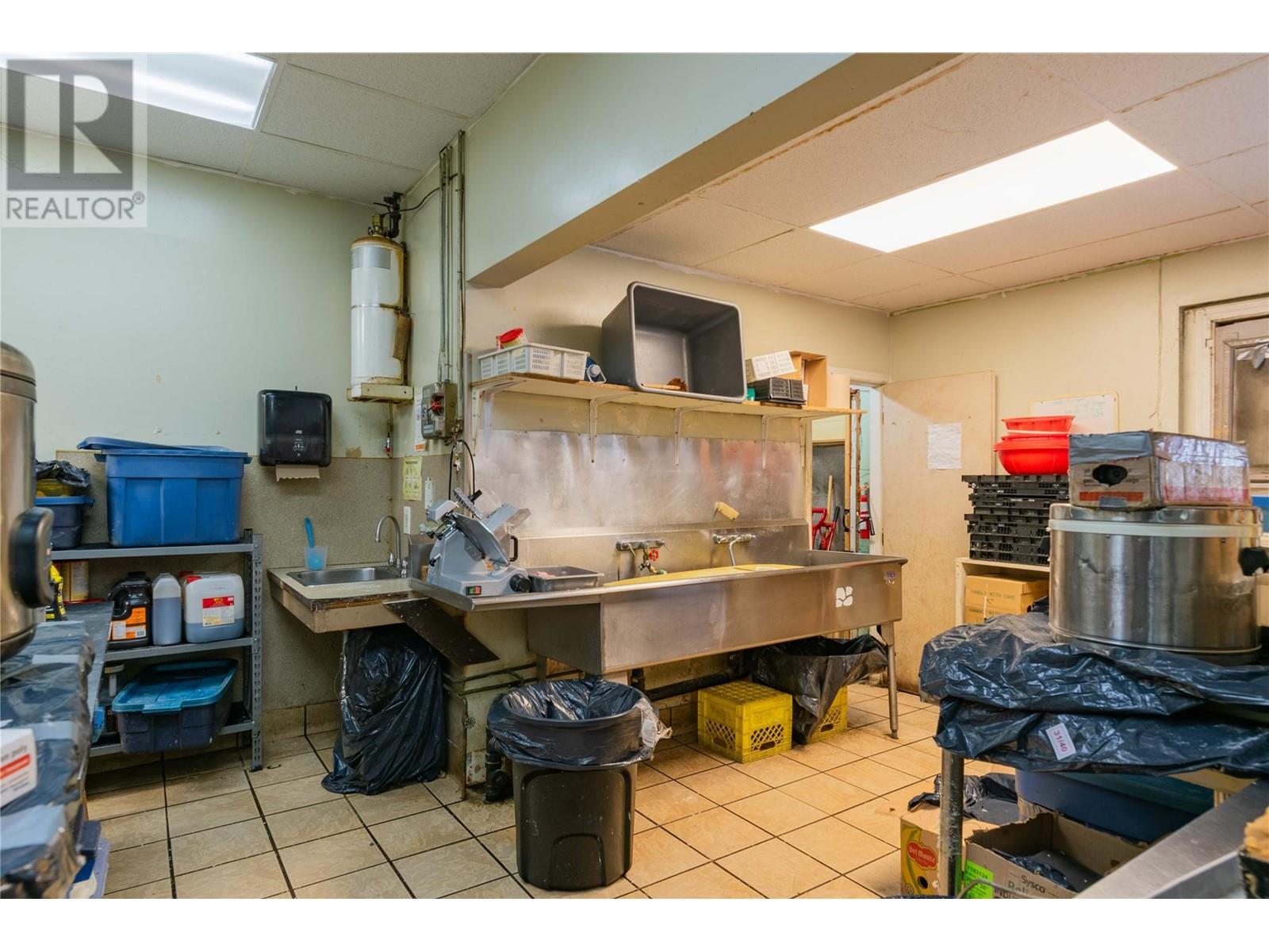 755/789 Columbia Avenue, Castlegar, British Columbia  V1N 1H1 - Photo 13 - 10340570