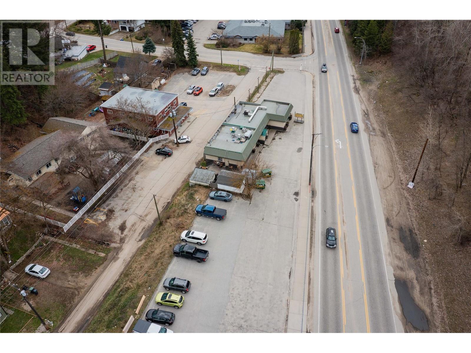 755/789 Columbia Avenue, Castlegar, British Columbia  V1N 1H1 - Photo 2 - 10340570