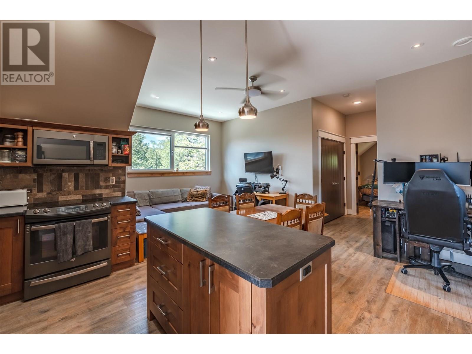 935 Eagle Place, Osoyoos, British Columbia  V0H 1V6 - Photo 45 - 10342313