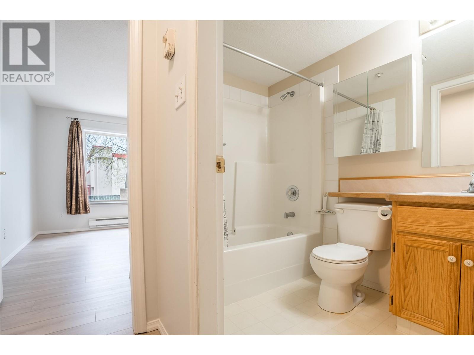 1750 Atkinson Street Unit# 106, Penticton, British Columbia  V2A 7M6 - Photo 22 - 10342064