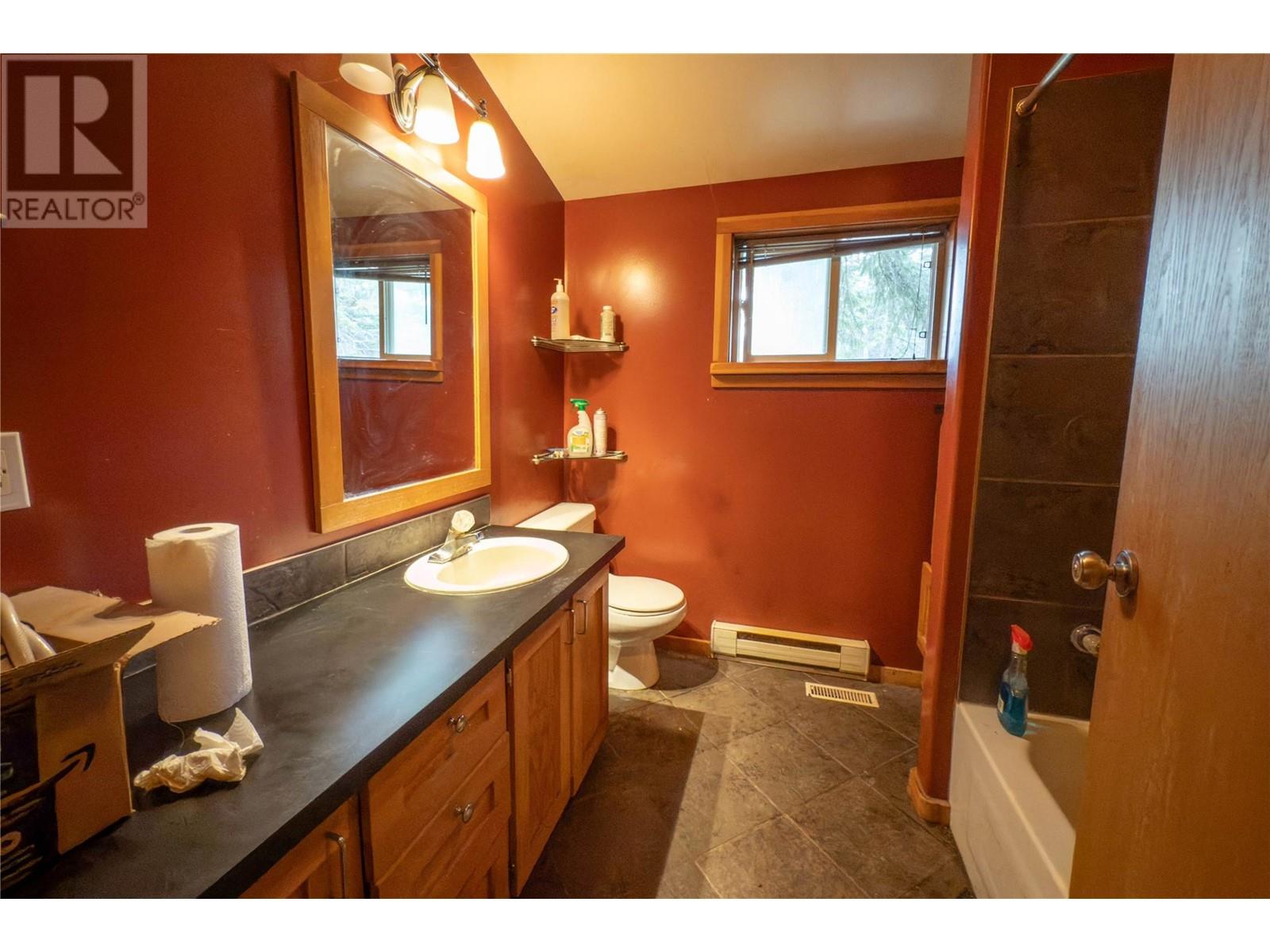 3082 Imler Road, Golden, British Columbia  V0A 1H7 - Photo 11 - 10342485