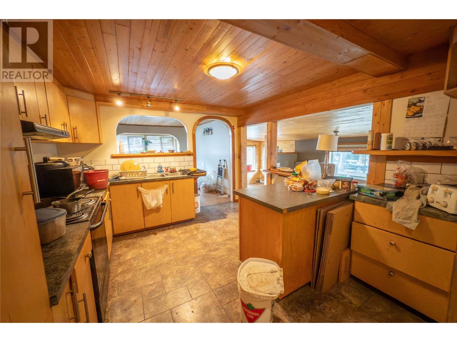 3082 Imler Road, Golden, British Columbia  V0A 1H7 - Photo 7 - 10342485