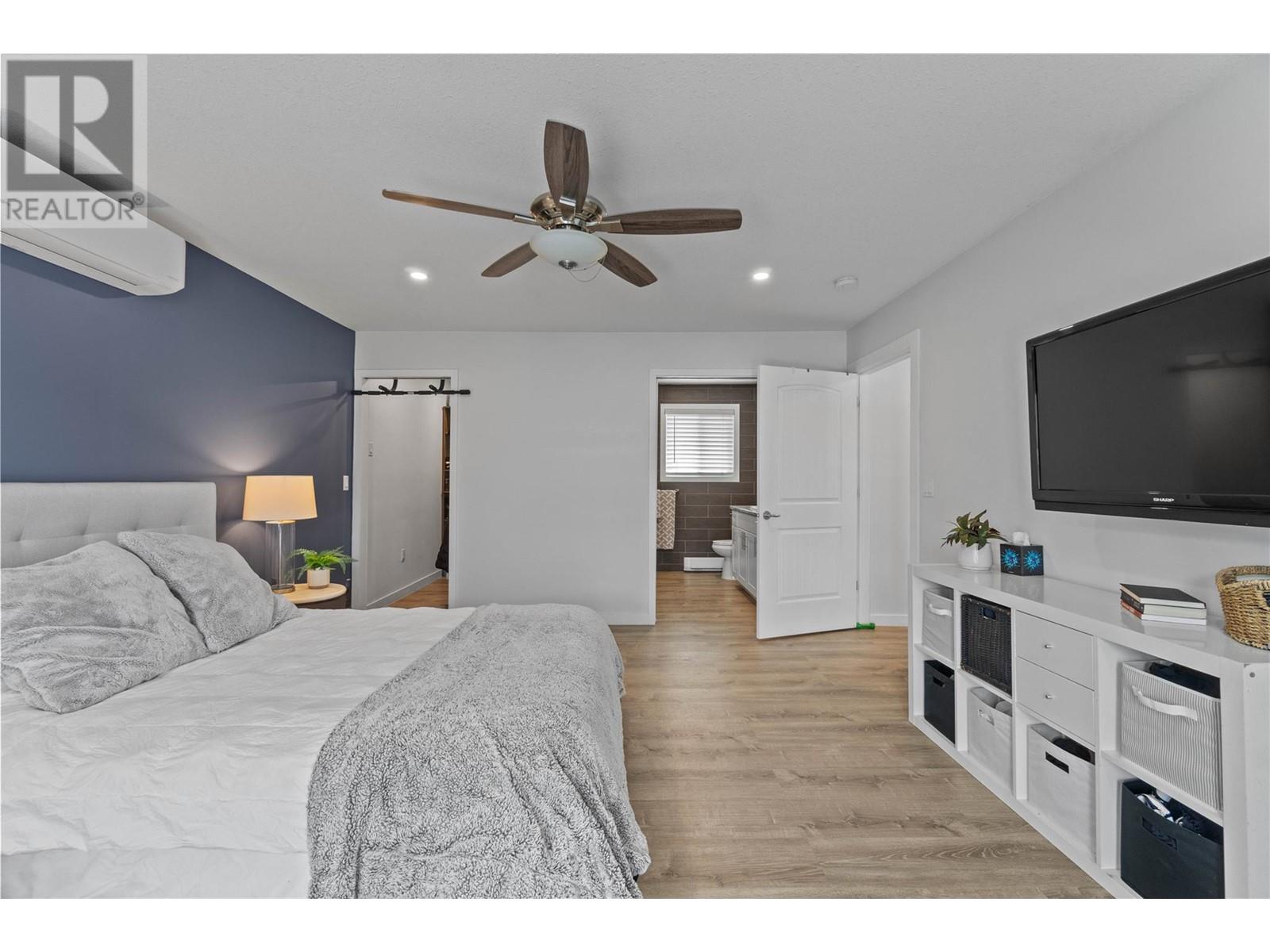 10015 87th Street, Osoyoos, British Columbia  V0H 1V2 - Photo 10 - 10341227