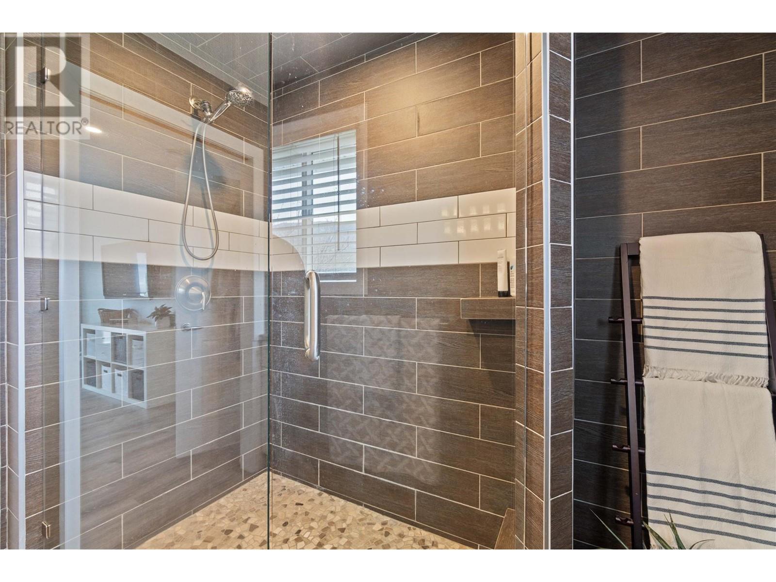 10015 87th Street, Osoyoos, British Columbia  V0H 1V2 - Photo 13 - 10341227