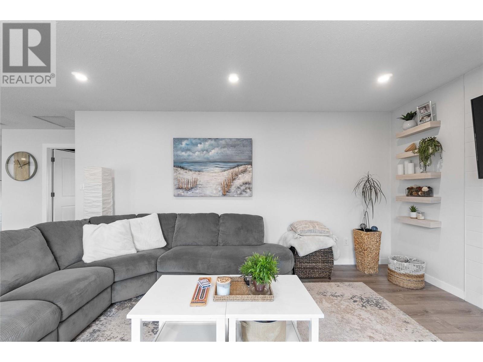 10015 87th Street, Osoyoos, British Columbia  V0H 1V2 - Photo 30 - 10341227