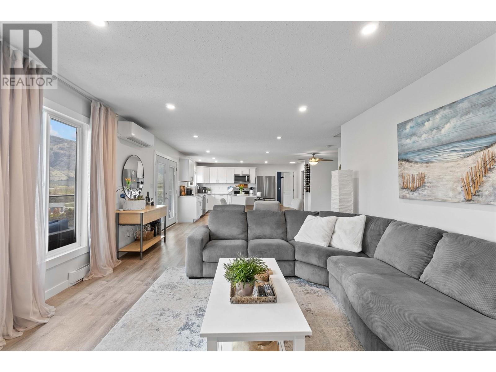 10015 87th Street, Osoyoos, British Columbia  V0H 1V2 - Photo 31 - 10341227
