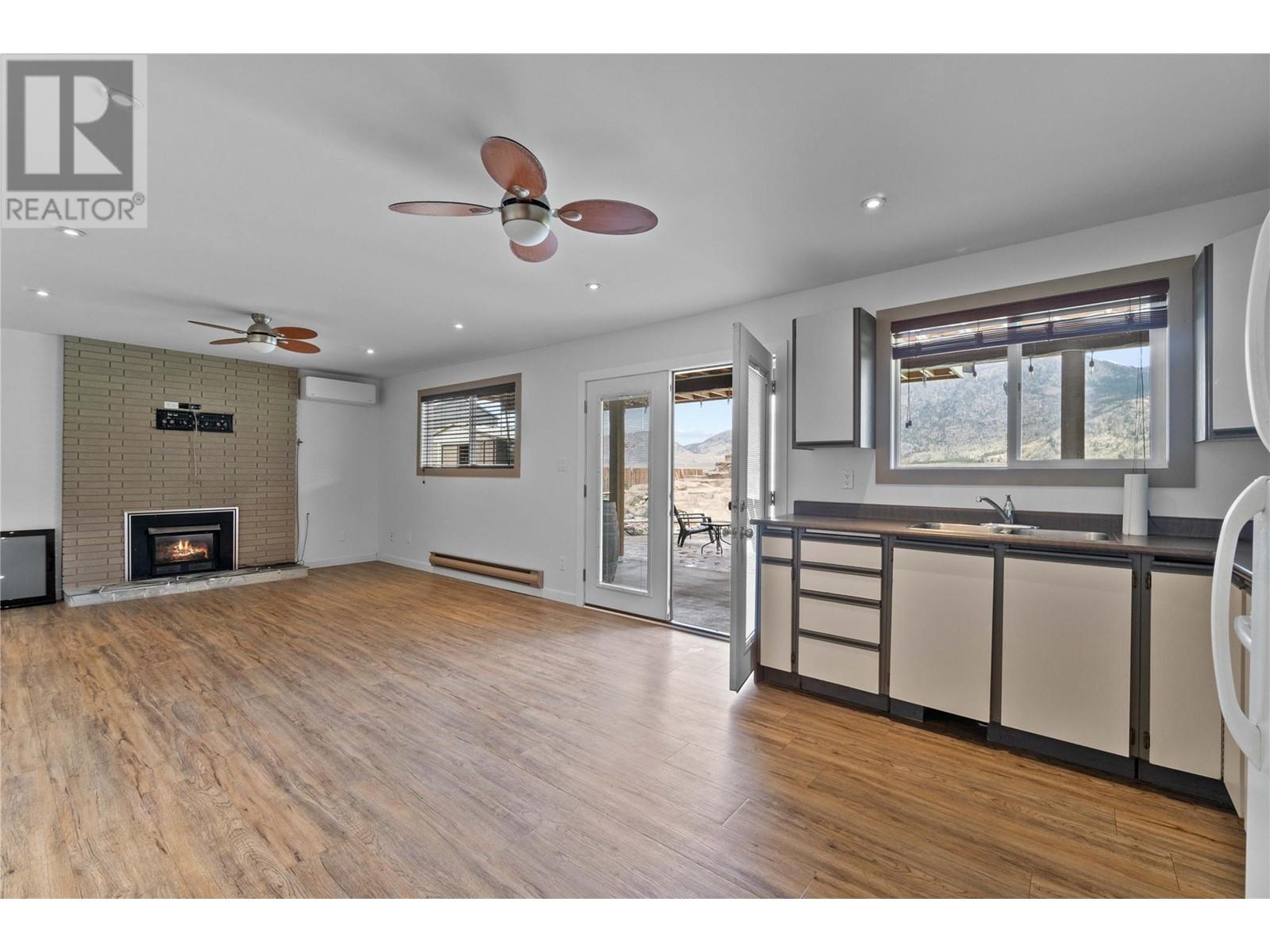 10015 87th Street, Osoyoos, British Columbia  V0H 1V2 - Photo 48 - 10341227