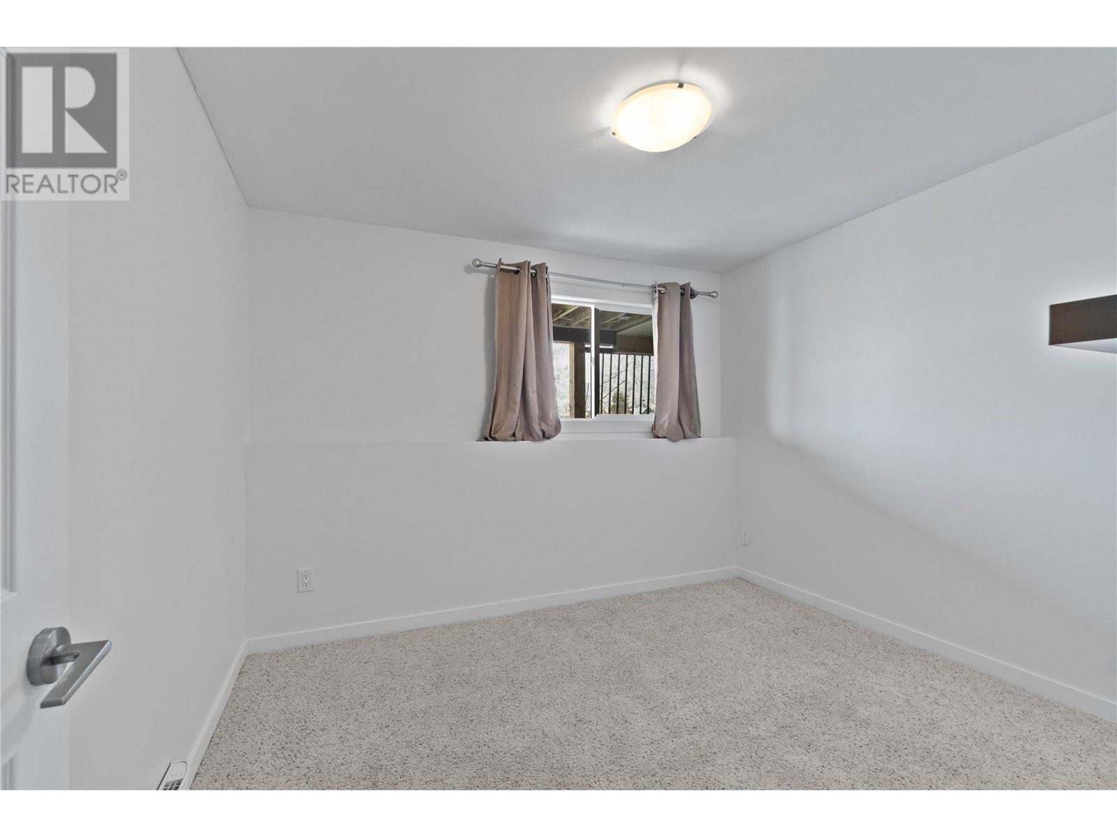 10015 87th Street, Osoyoos, British Columbia  V0H 1V2 - Photo 54 - 10341227