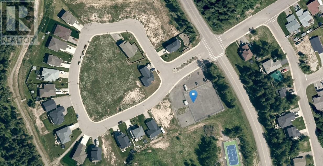 1353 Cherrywood Boulevard, Sparwood, British Columbia  V0B 2G2 - Photo 3 - 10342677