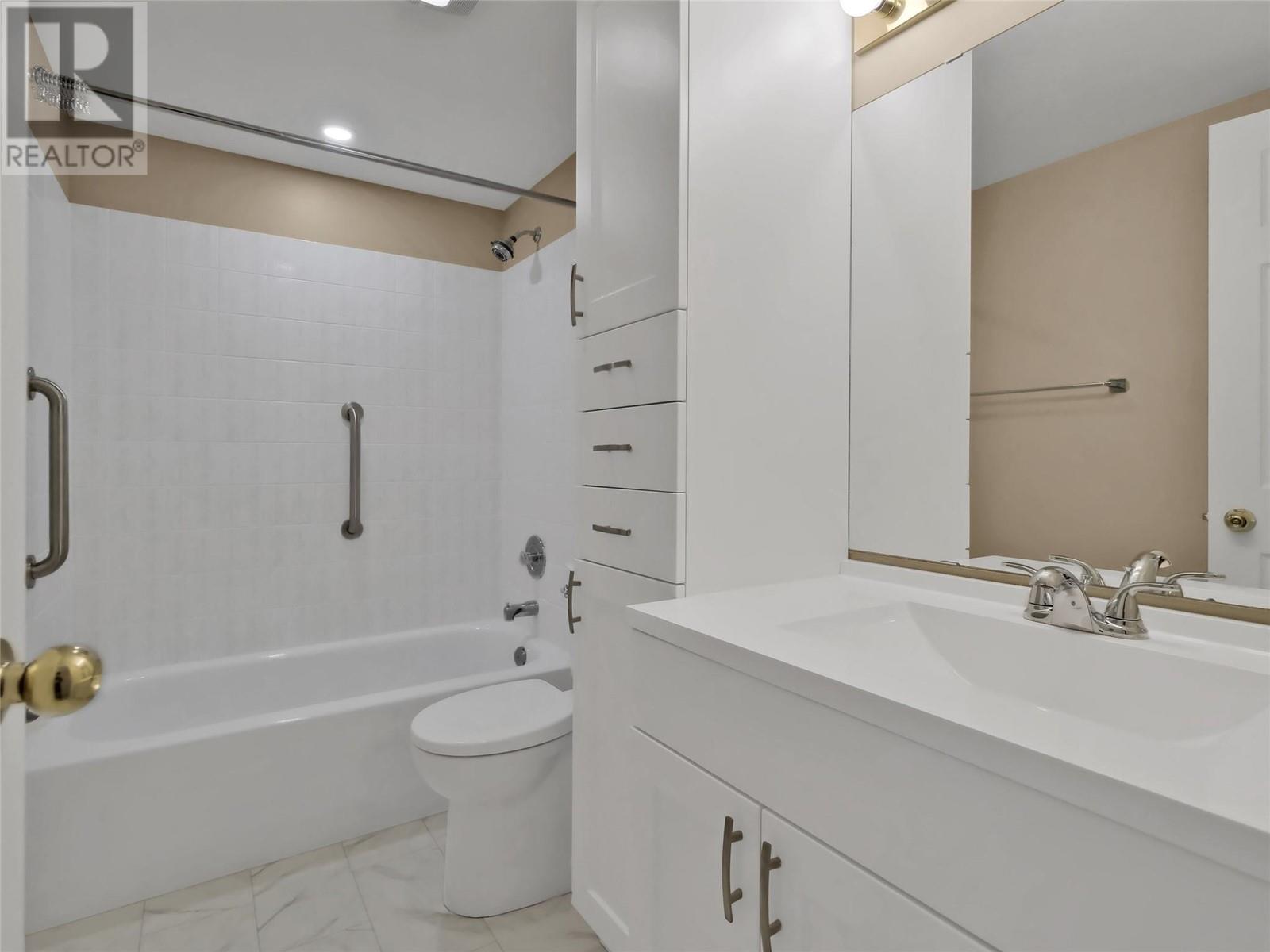 865 Main Street Unit# 206, Penticton, British Columbia  V2A 5E3 - Photo 8 - 10342716