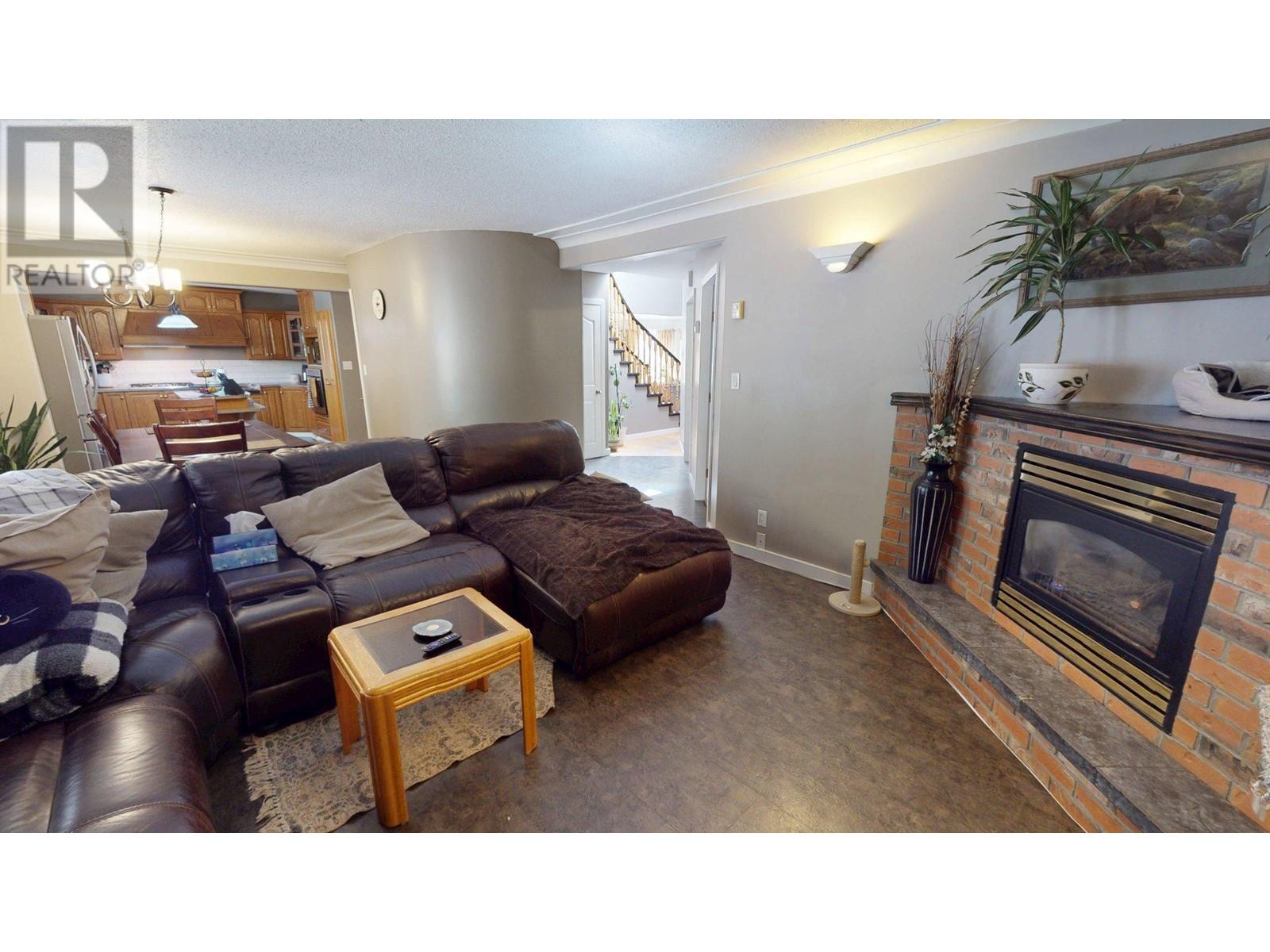 2300 Old Salmo Road, Fruitvale, British Columbia  V0G 1L0 - Photo 17 - 10342544