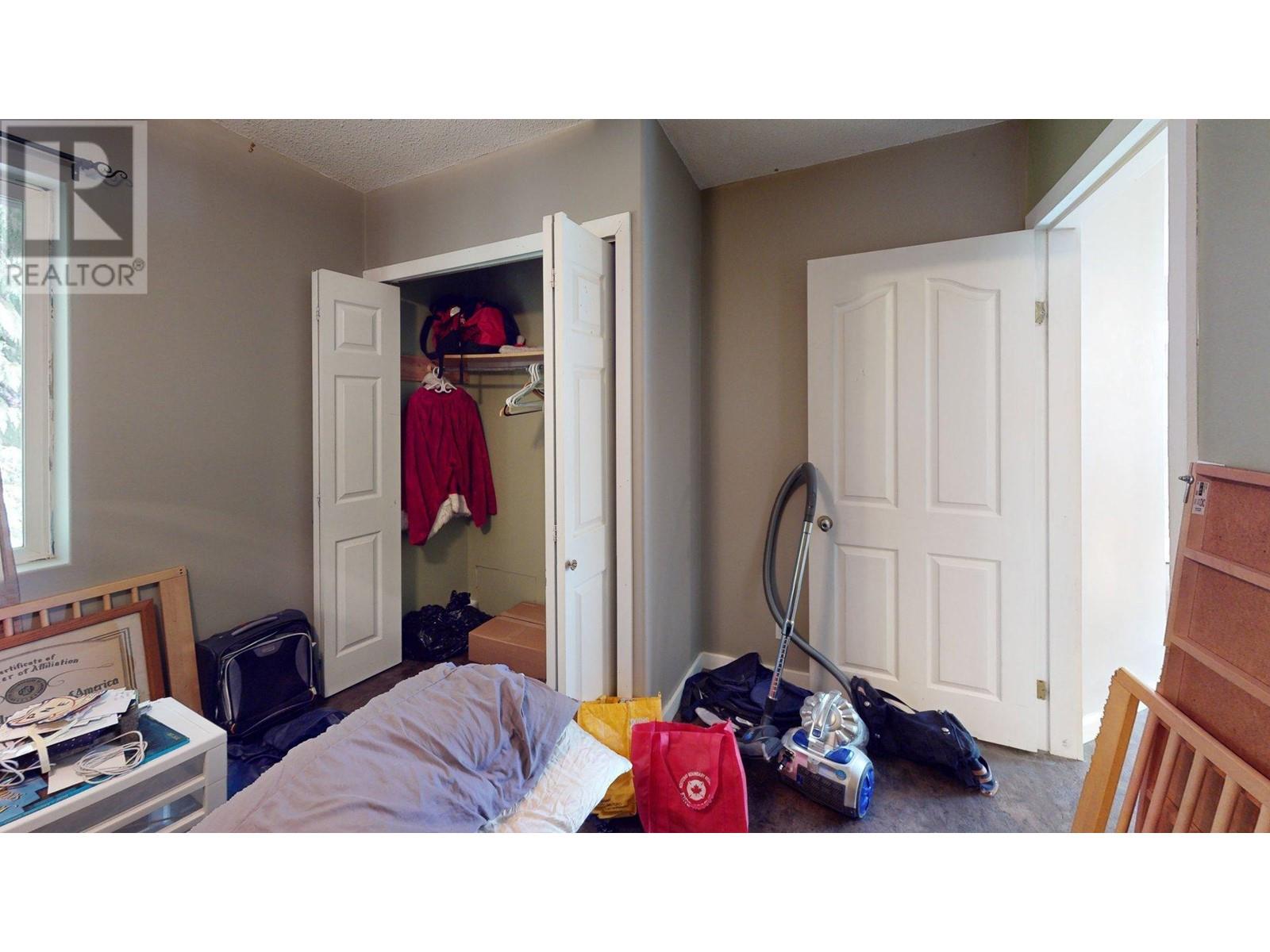 2300 Old Salmo Road, Fruitvale, British Columbia  V0G 1L0 - Photo 36 - 10342544