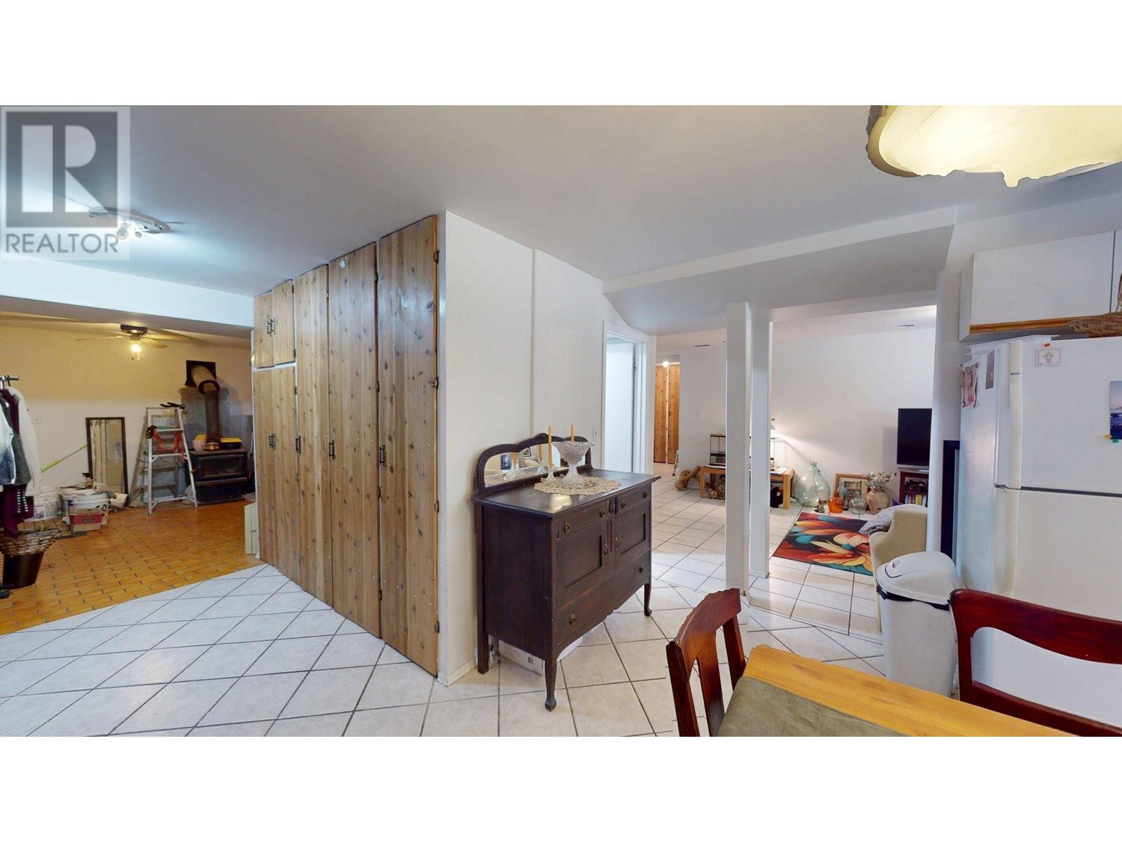 2300 Old Salmo Road, Fruitvale, British Columbia  V0G 1L0 - Photo 46 - 10342544