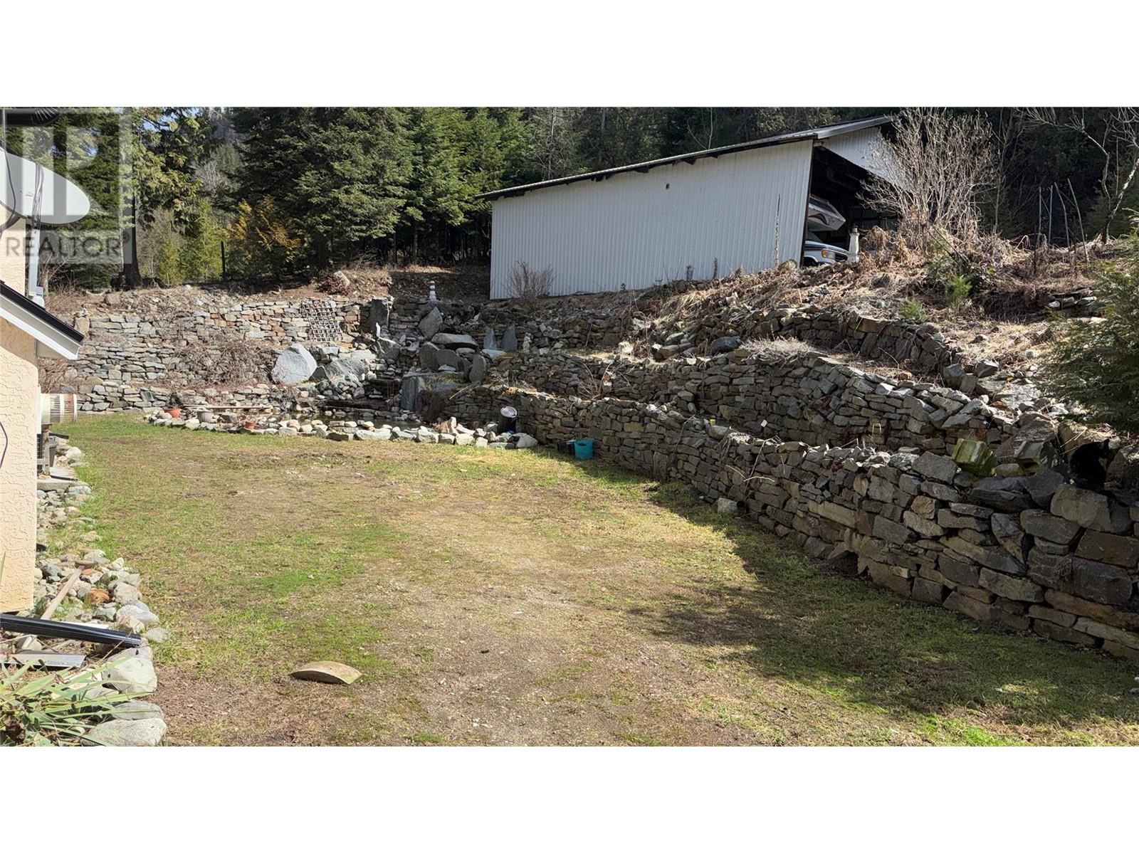 2300 Old Salmo Road, Fruitvale, British Columbia  V0G 1L0 - Photo 66 - 10342544