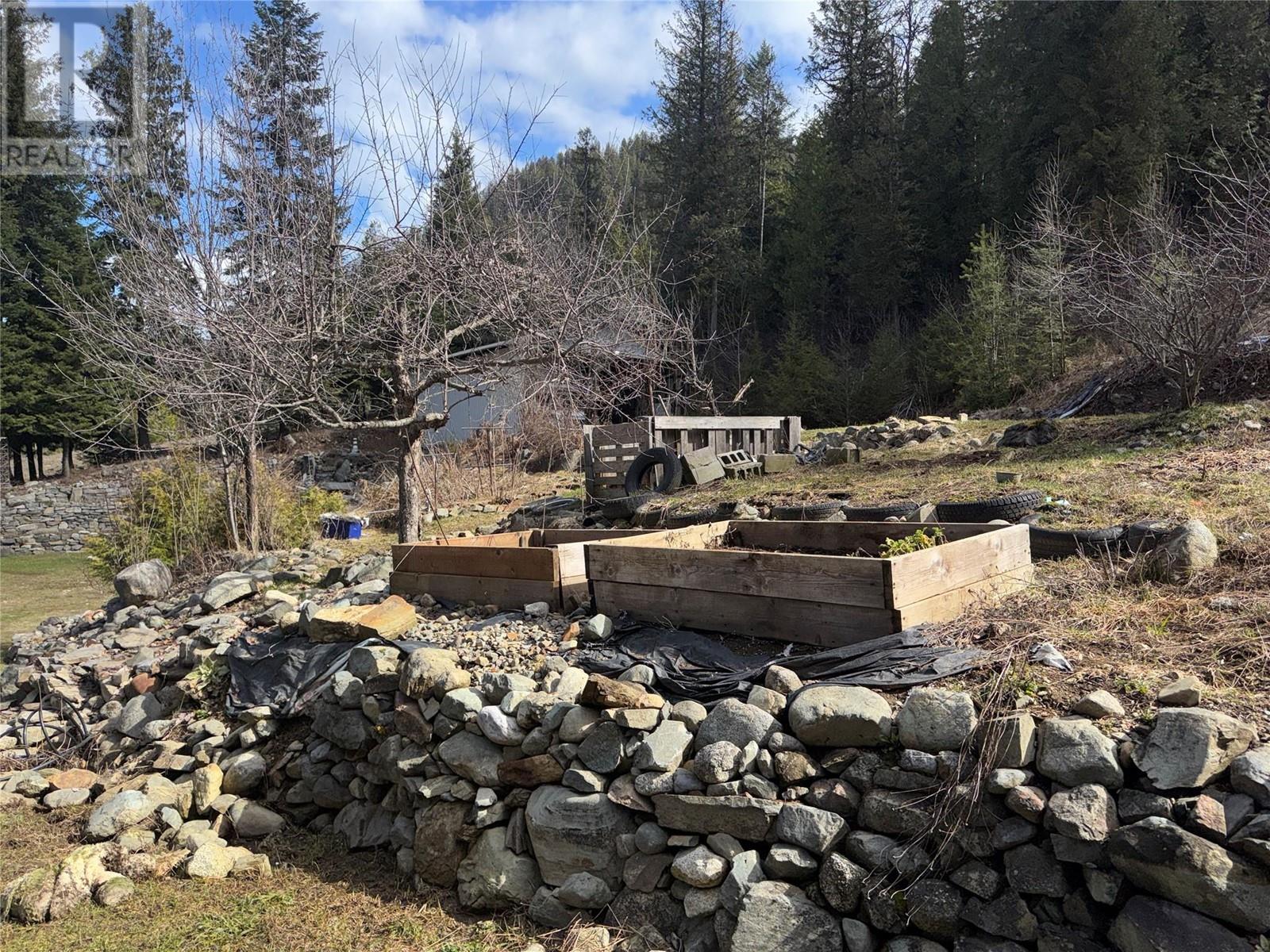 2300 Old Salmo Road, Fruitvale, British Columbia  V0G 1L0 - Photo 70 - 10342544