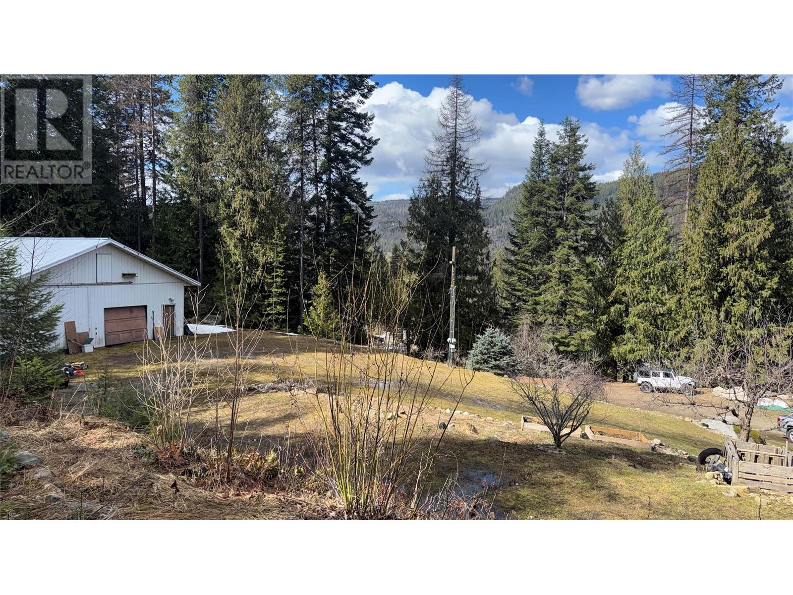 2300 Old Salmo Road, Fruitvale, British Columbia  V0G 1L0 - Photo 71 - 10342544